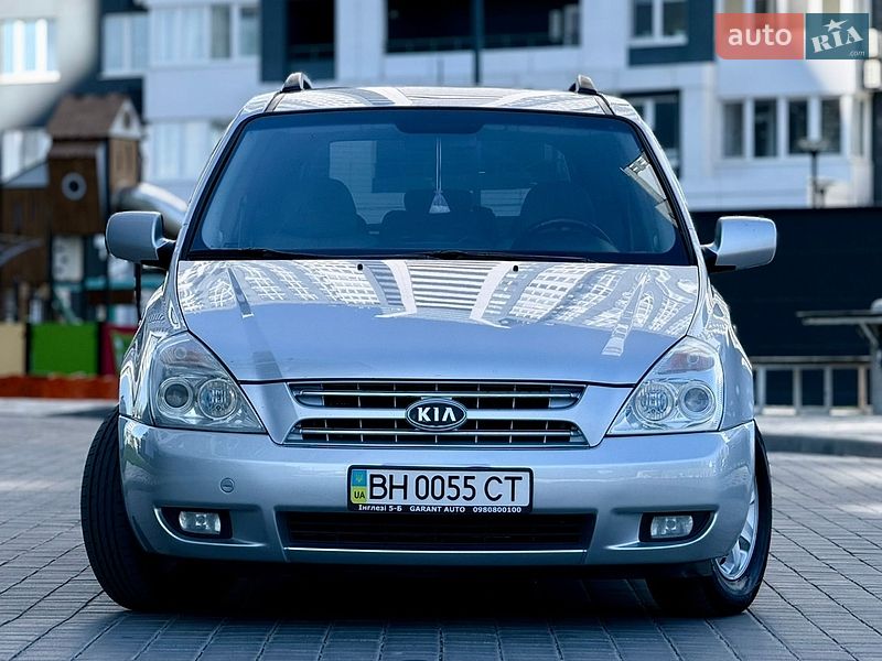 Минивэн Kia Carnival 2009 в Одессе