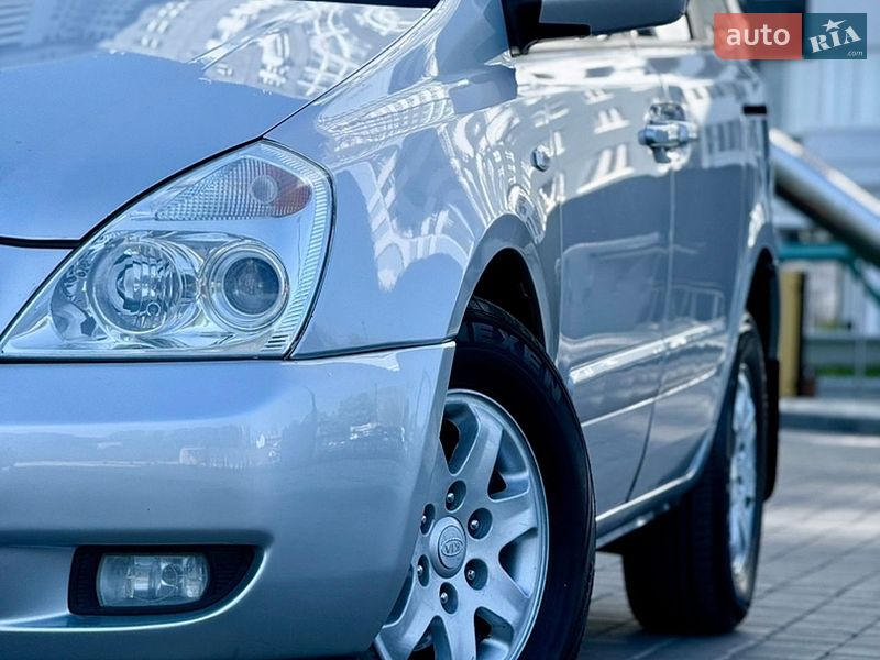 Минивэн Kia Carnival 2009 в Одессе
