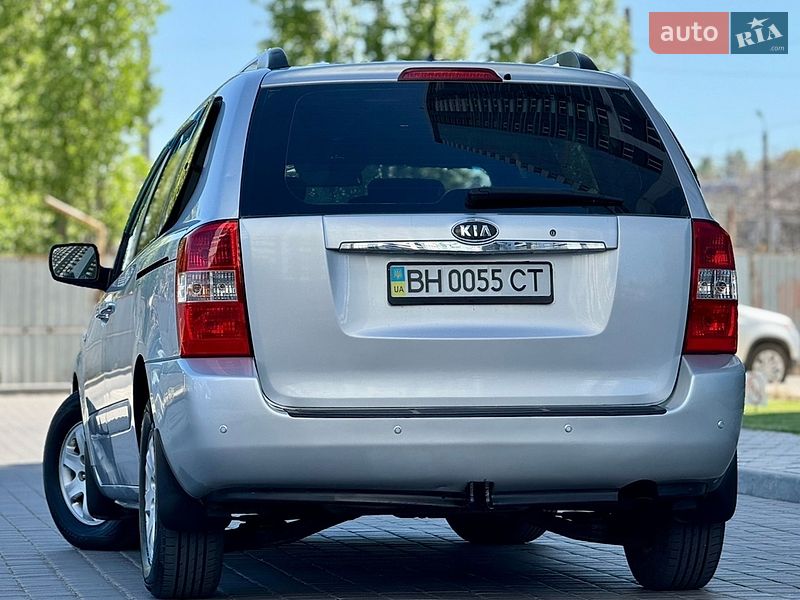 Минивэн Kia Carnival 2009 в Одессе