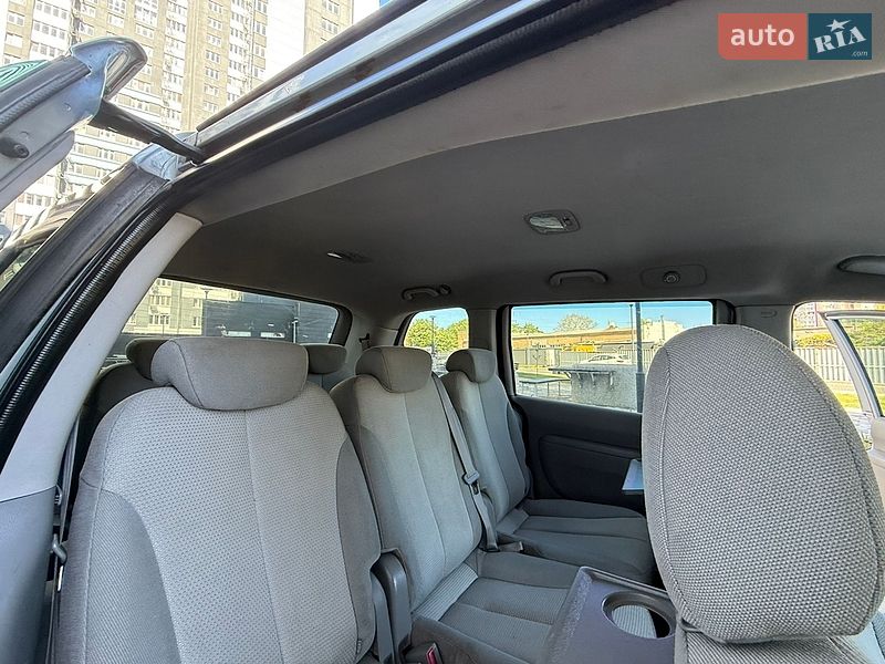 Минивэн Kia Carnival 2009 в Одессе