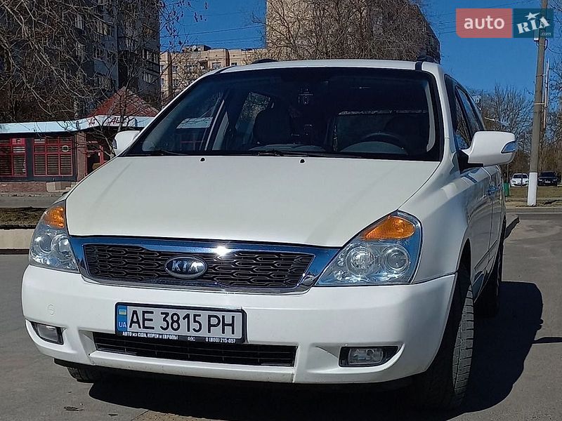 Минивэн Kia Carnival 2011 в Одессе