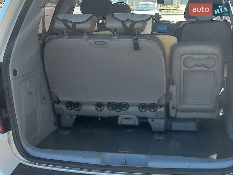 Минивэн Kia Carnival 2011 в Одессе