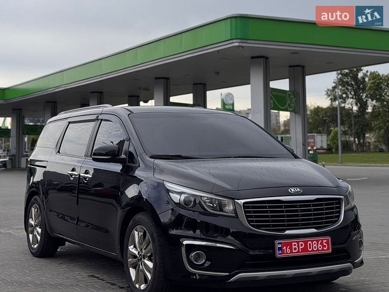 Минивэн Kia Carnival 2015 в Житомире фото Минивэн Kia Carnival 2015 в Житомире