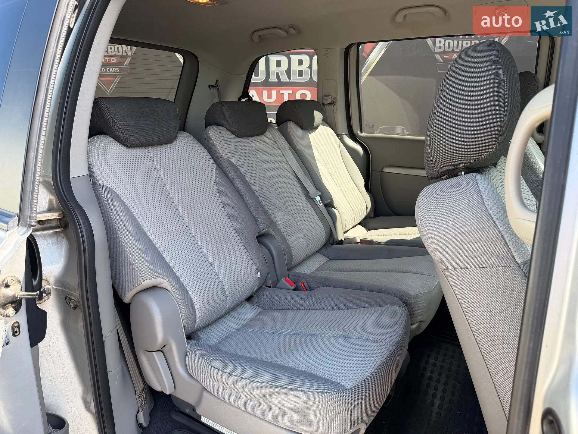 2012 Kia Carnival - мініатюра 21