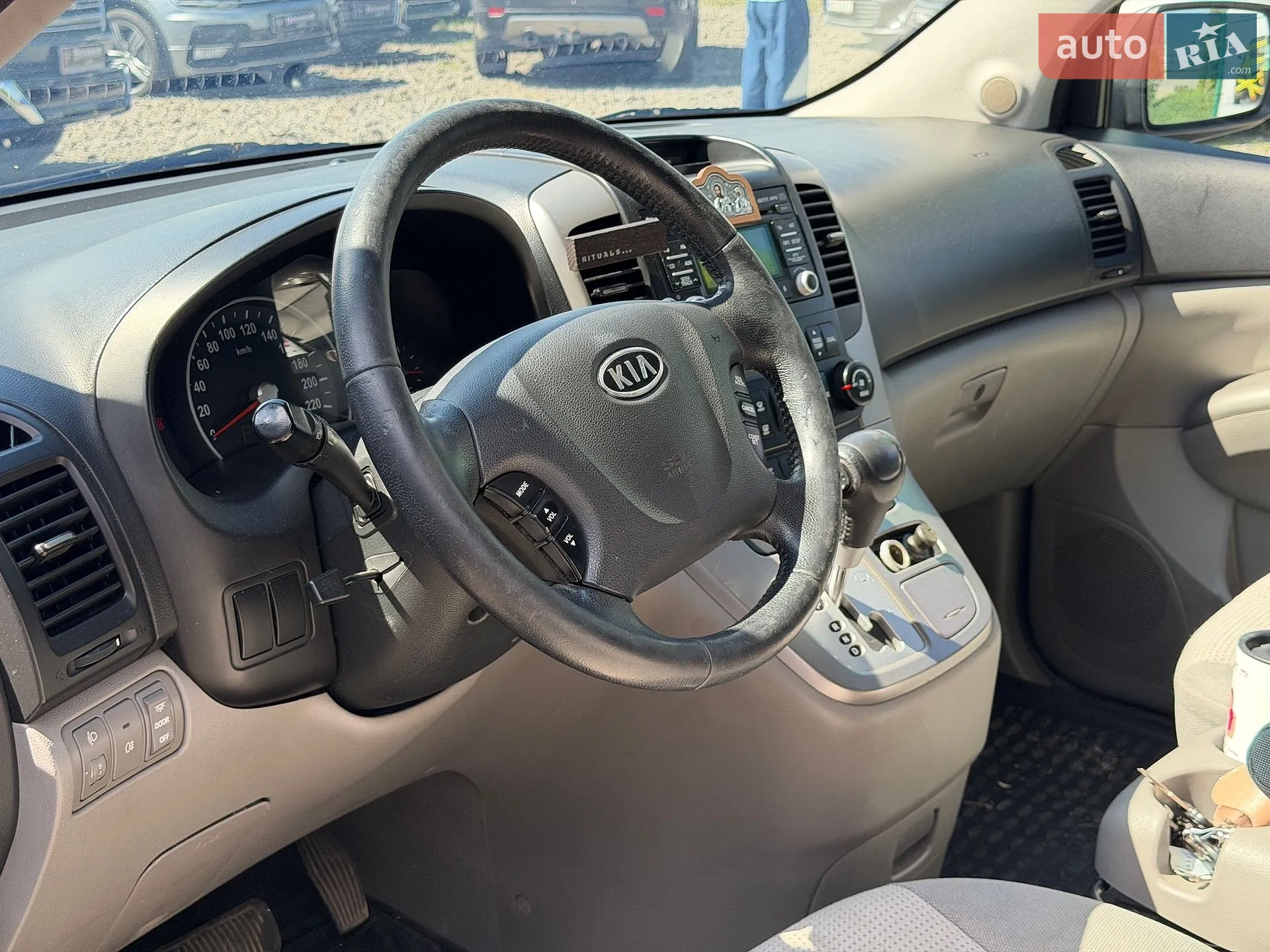 2012 Kia Carnival - мініатюра 39
