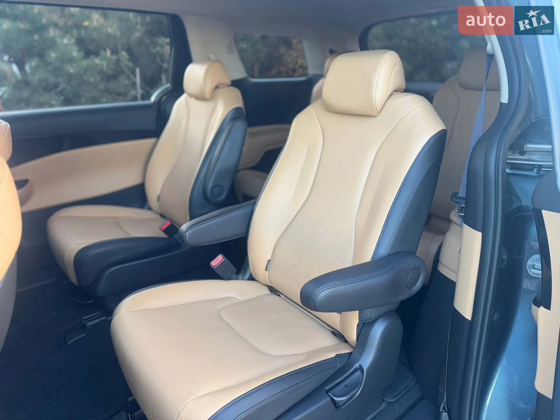 2021 Kia Carnival - мініатюра 40