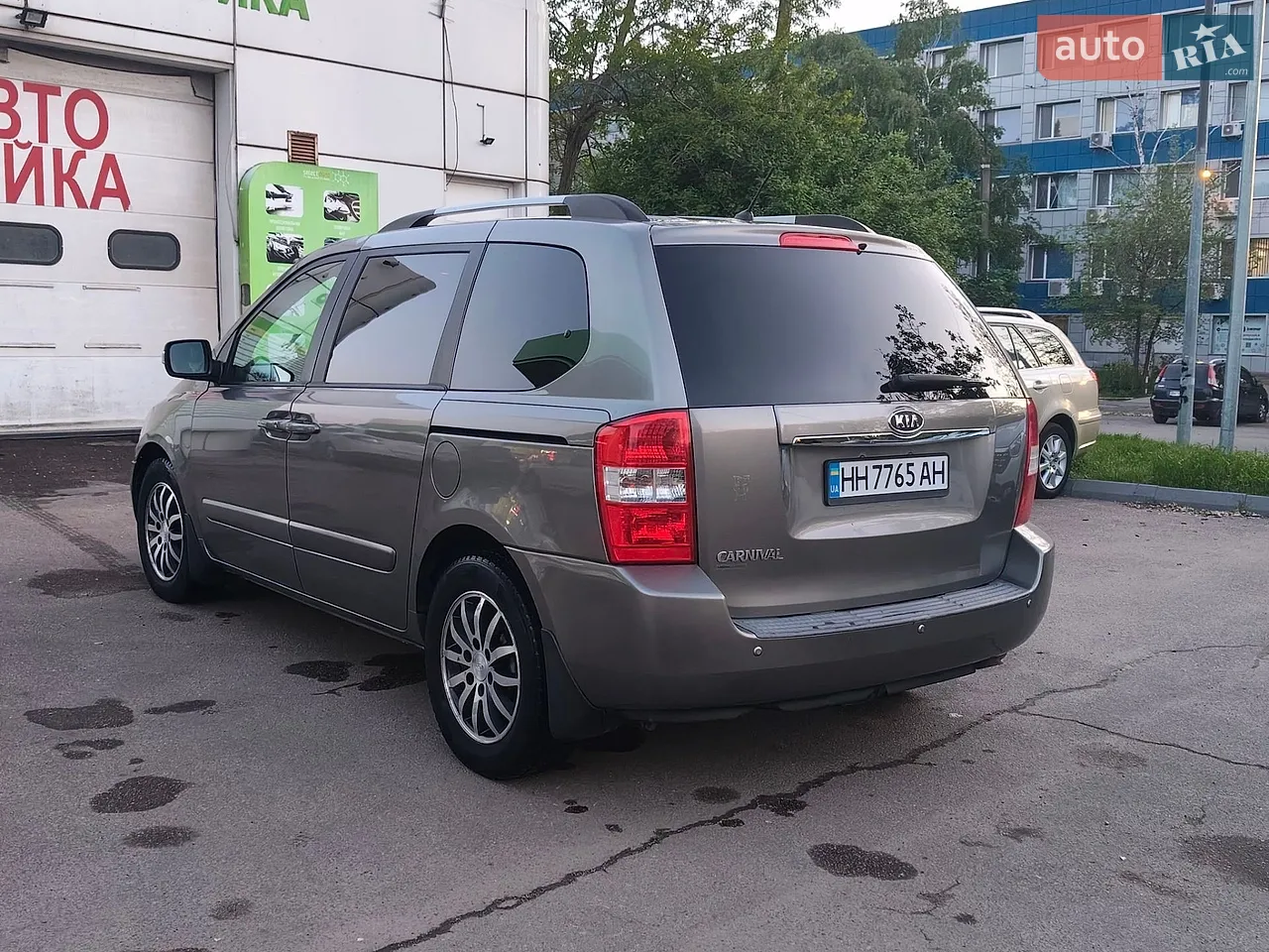 2011 Kia Carnival - мініатюра 13