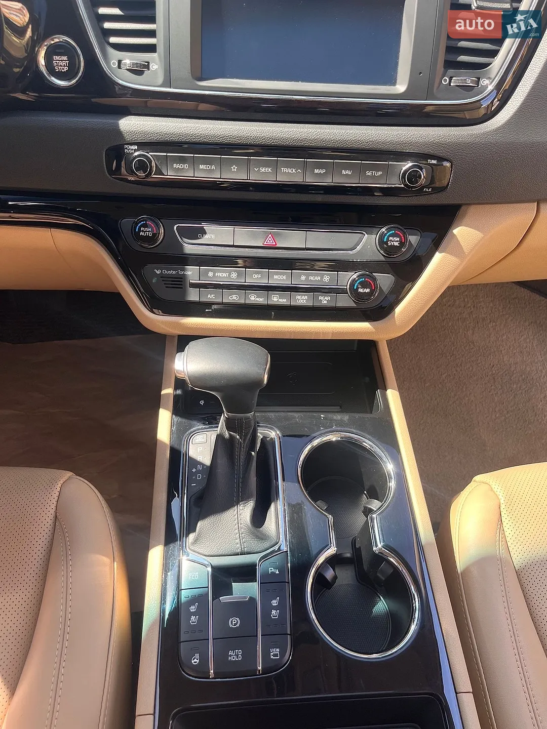 2018 Kia Carnival - мініатюра 18