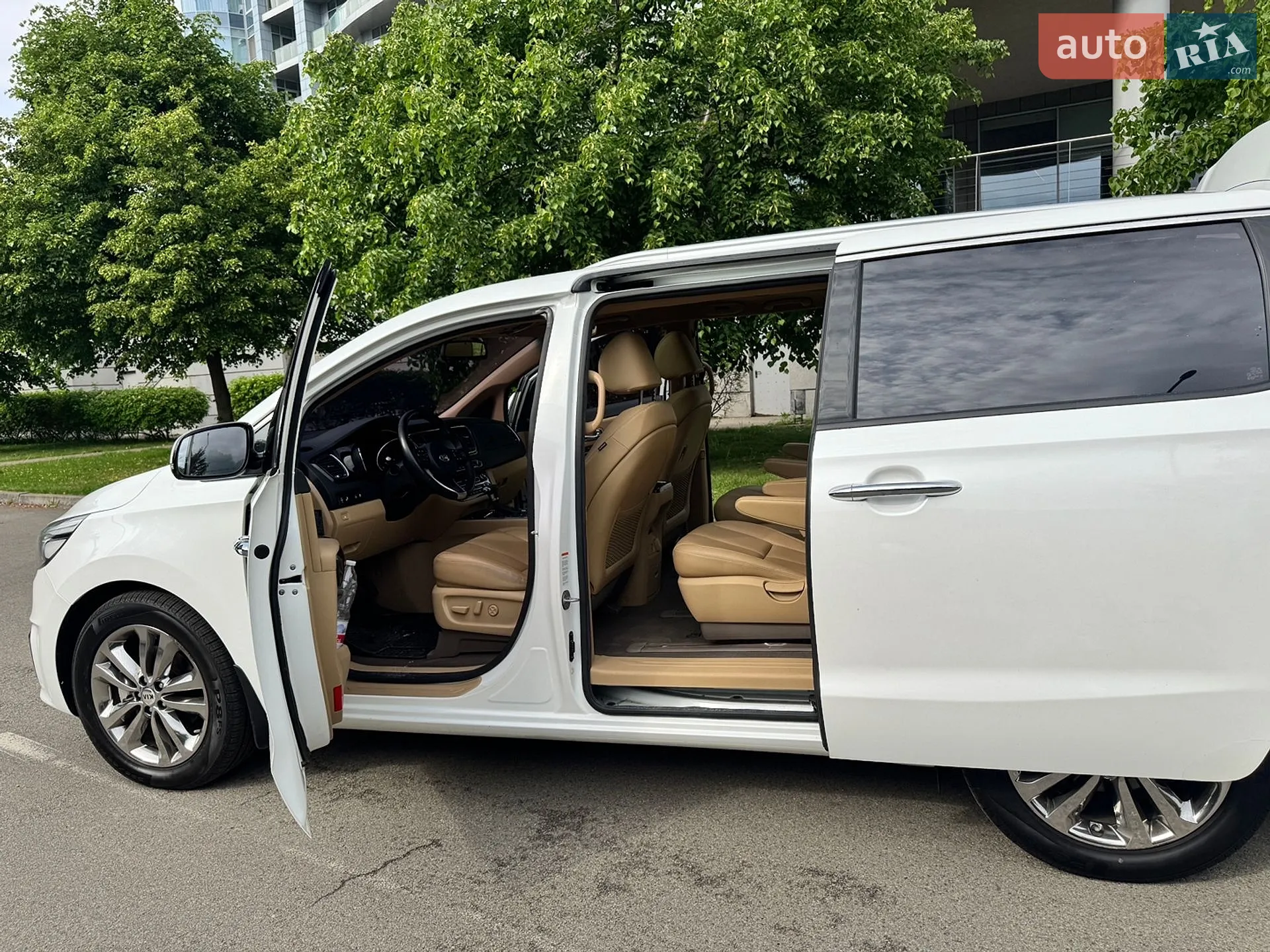 2018 Kia Carnival - мініатюра 6