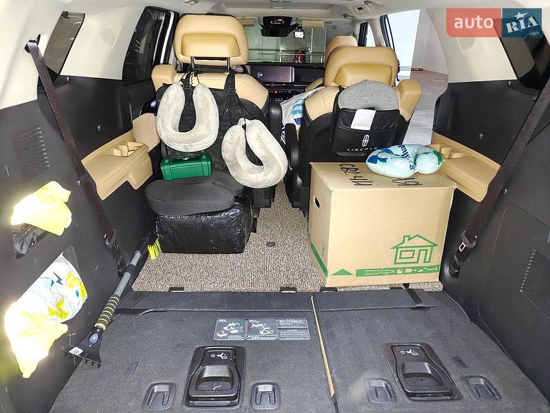 Минивэн Kia Carnival 2022 в Измаиле