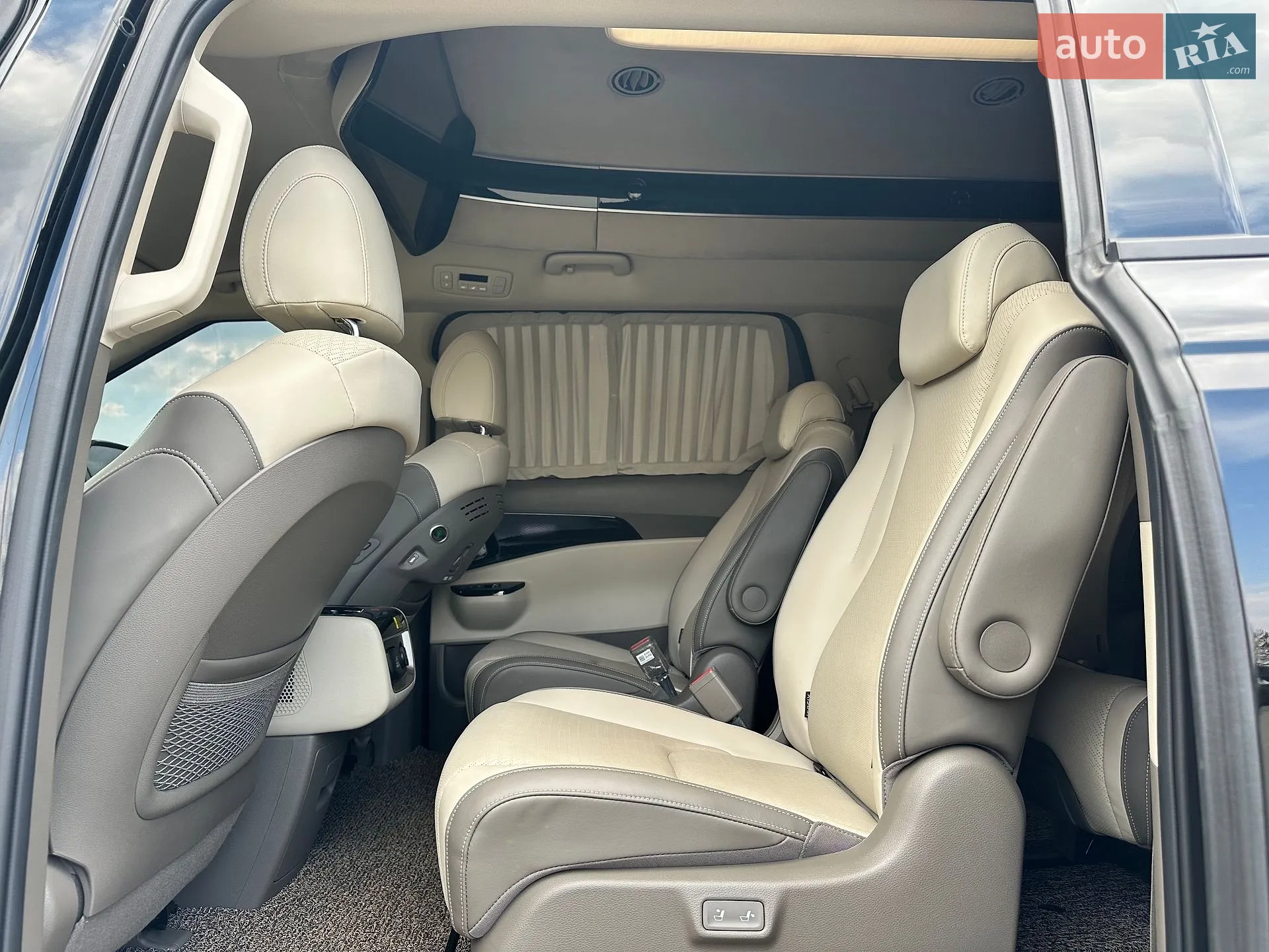 2021 Kia Carnival - мініатюра 16