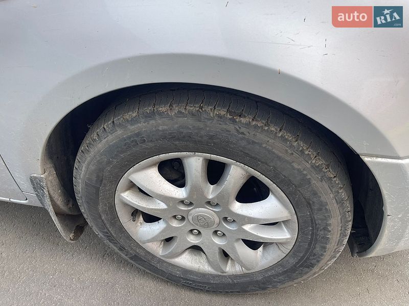 Минивэн Kia Carnival 2006 в Харькове