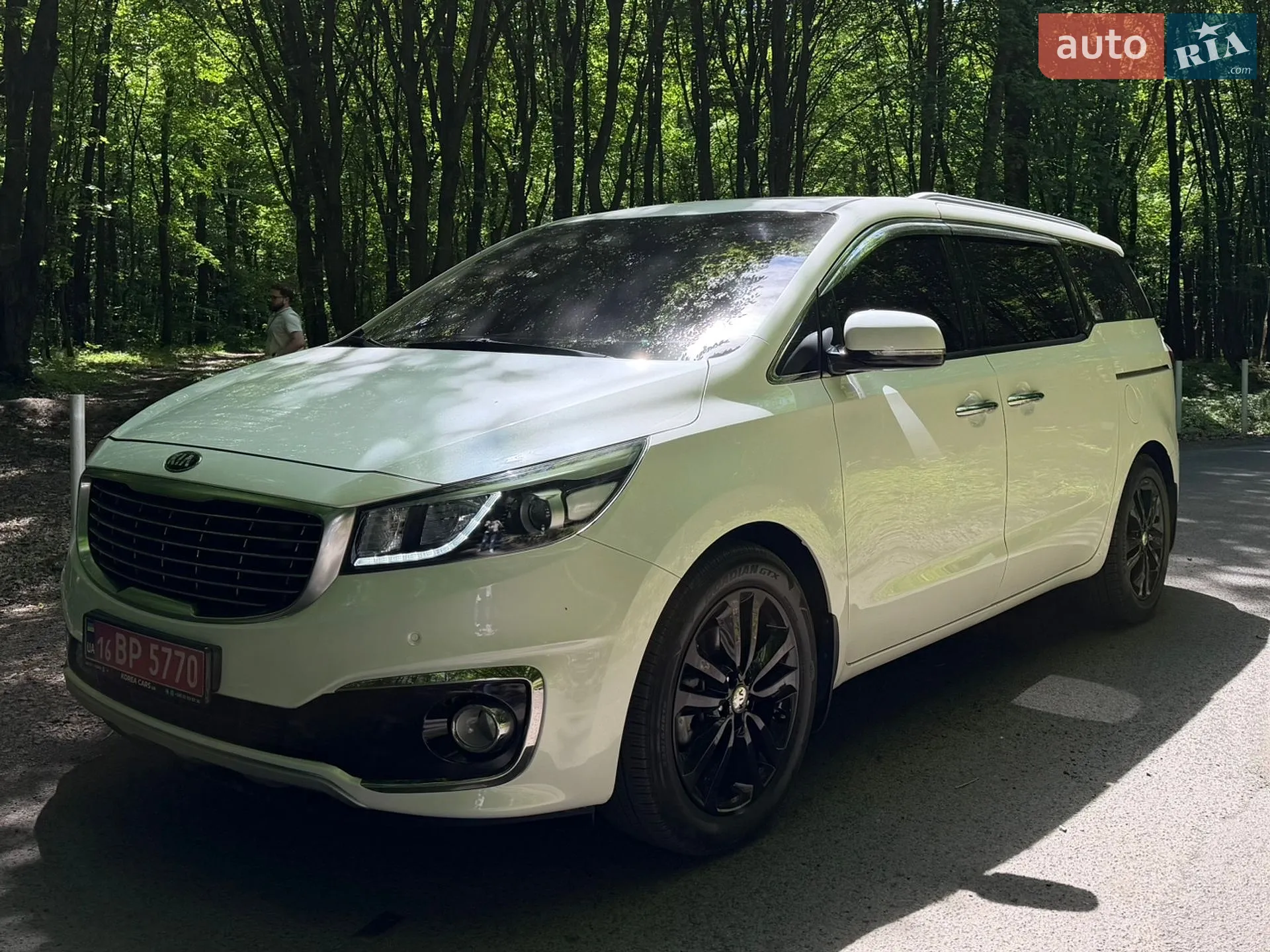 2018 Kia Carnival - фото 1