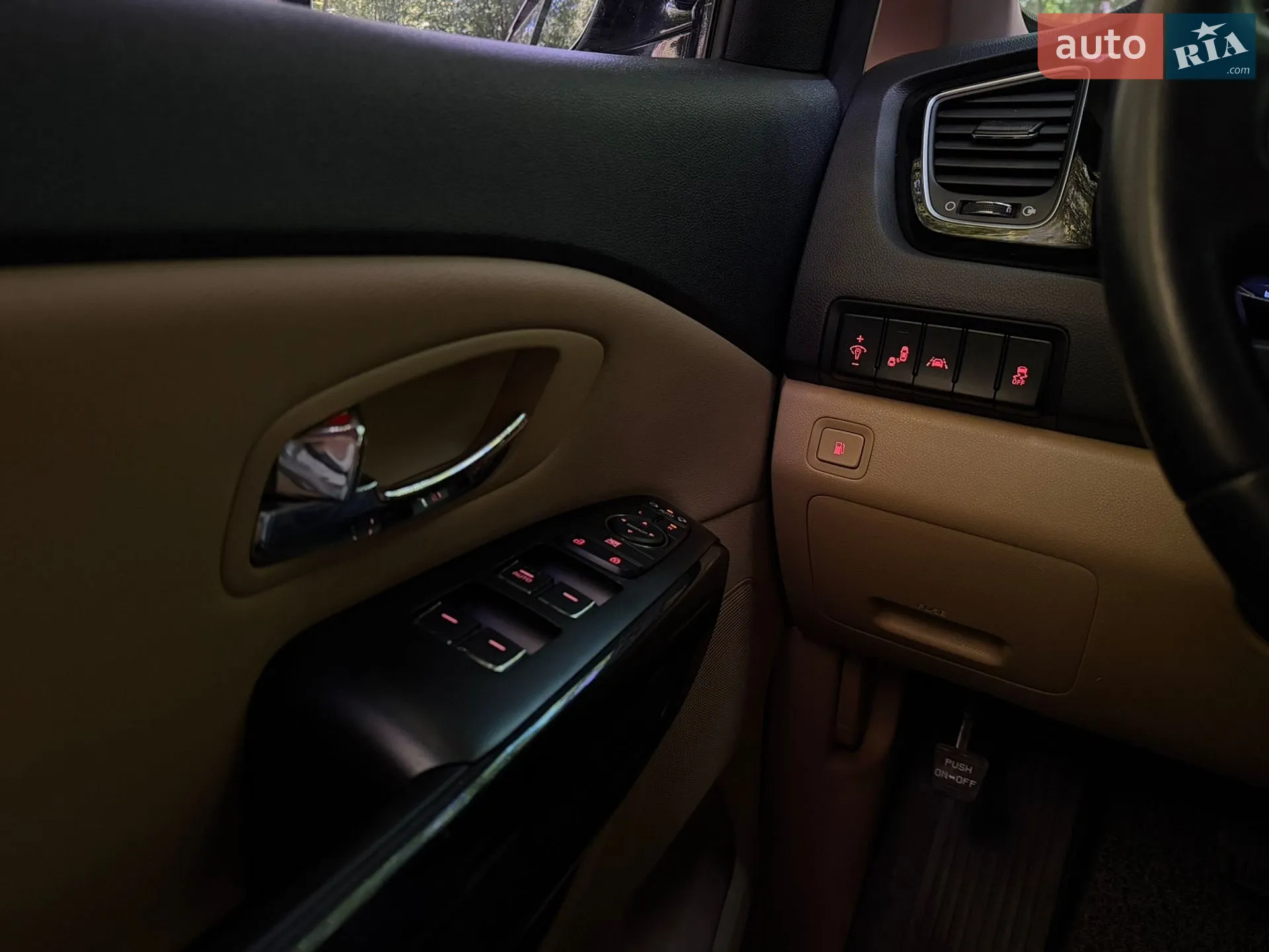 2018 Kia Carnival - мініатюра 27