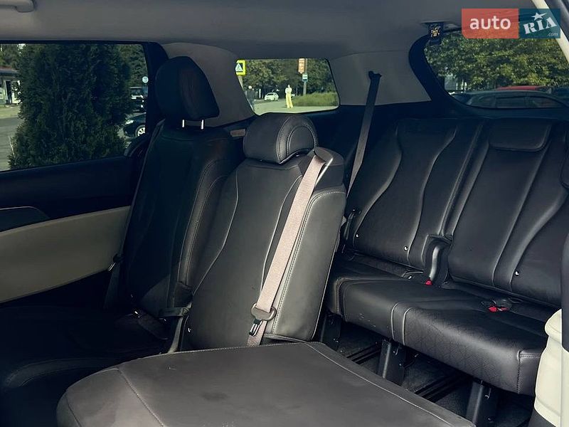 Минивэн Kia Carnival 2023 в Львове фото 26 Минивэн Kia Carnival 2023 в Львове