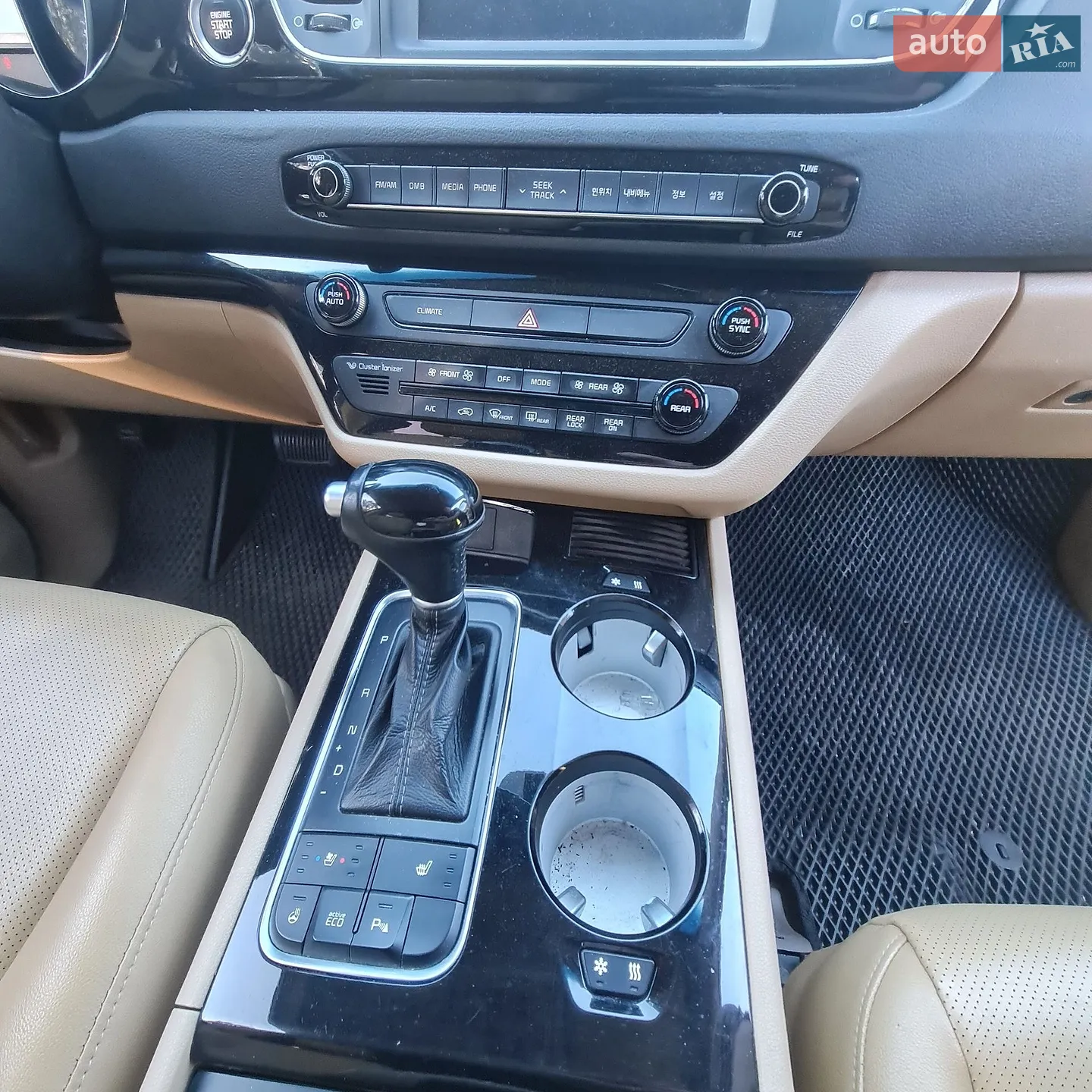 2014 Kia Carnival - мініатюра 12