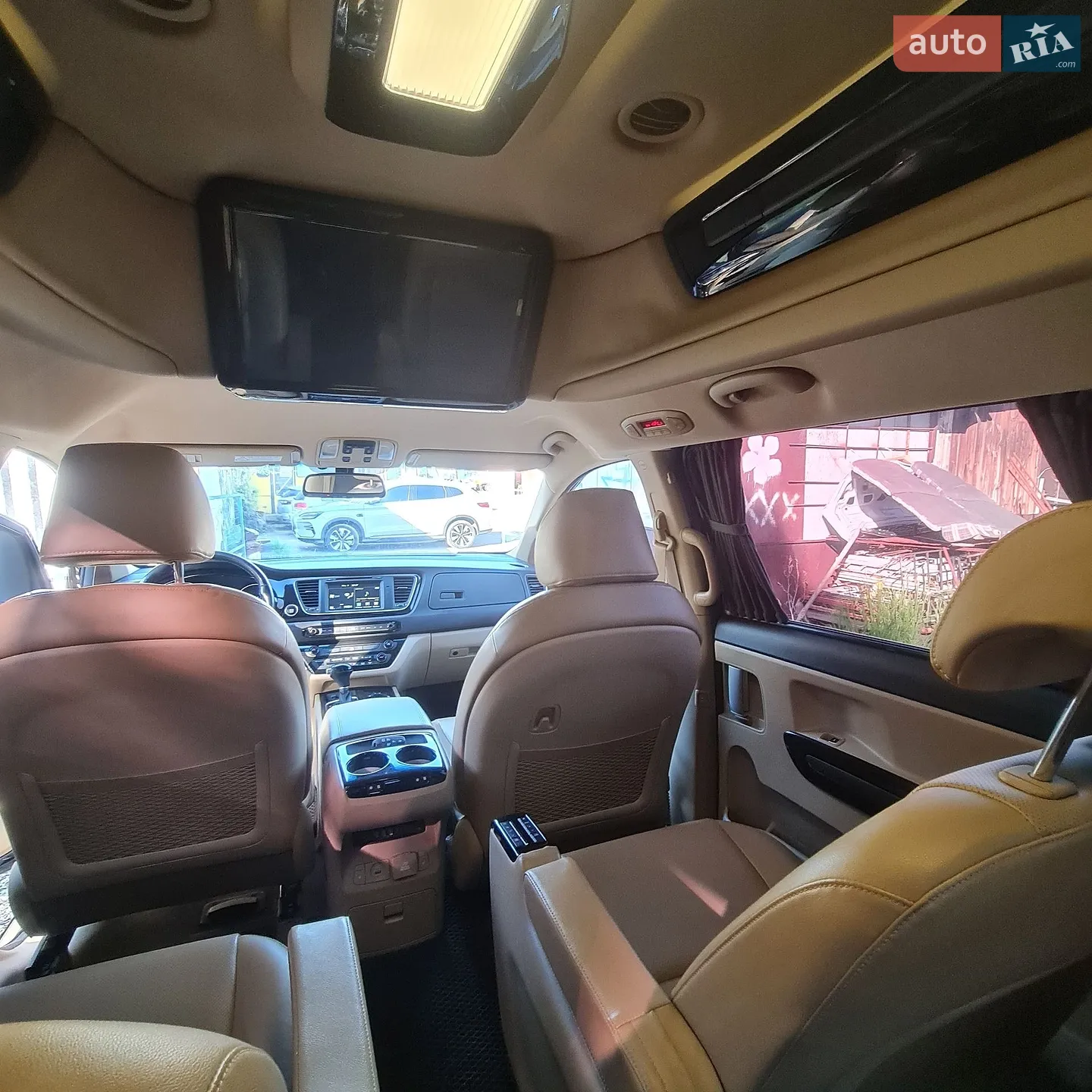 2014 Kia Carnival - мініатюра 31