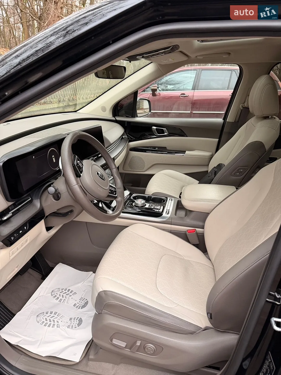 2020 Kia Carnival - мініатюра 3