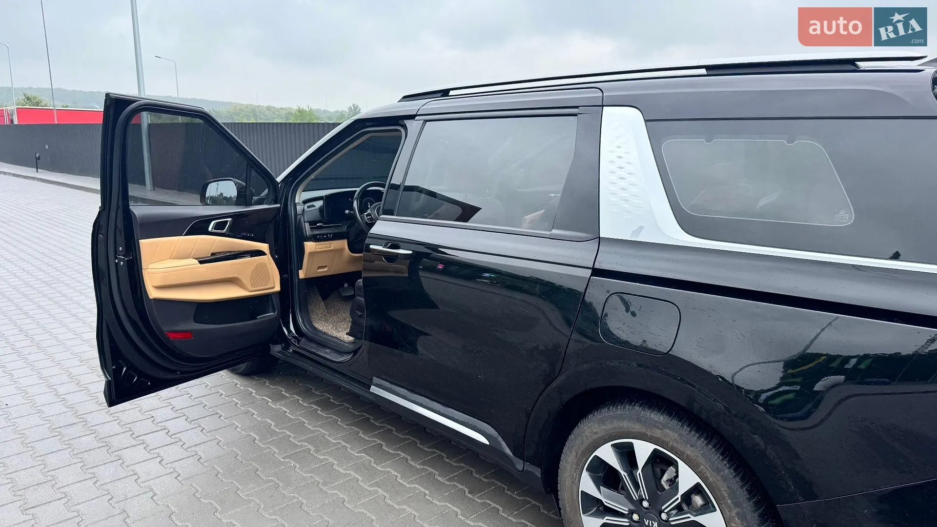 2020 Kia Carnival - мініатюра 7