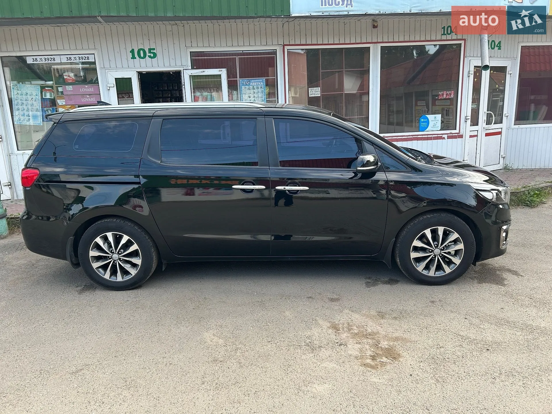 2017 Kia Carnival - мініатюра 4