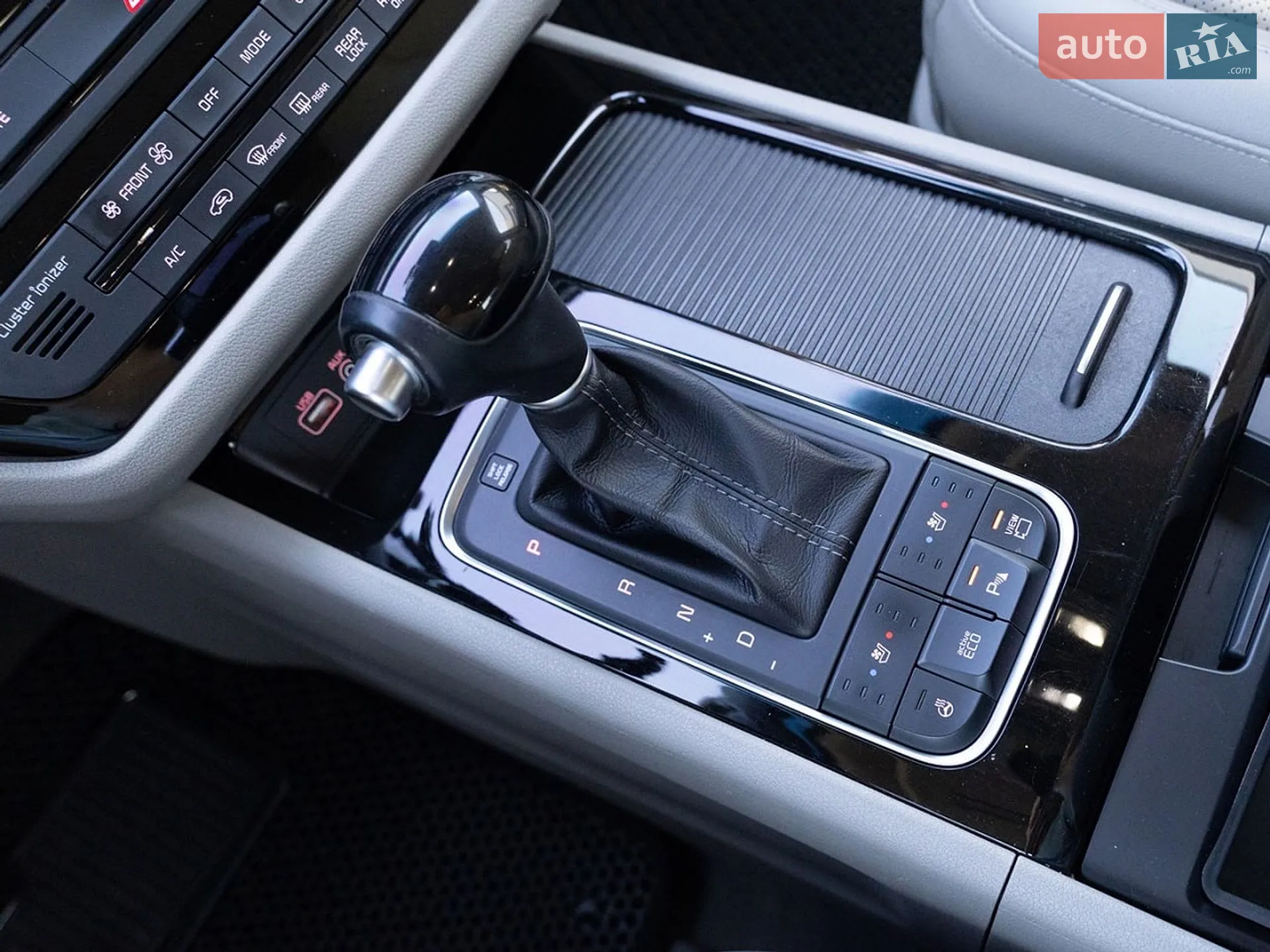 2014 Kia Carnival - мініатюра 29