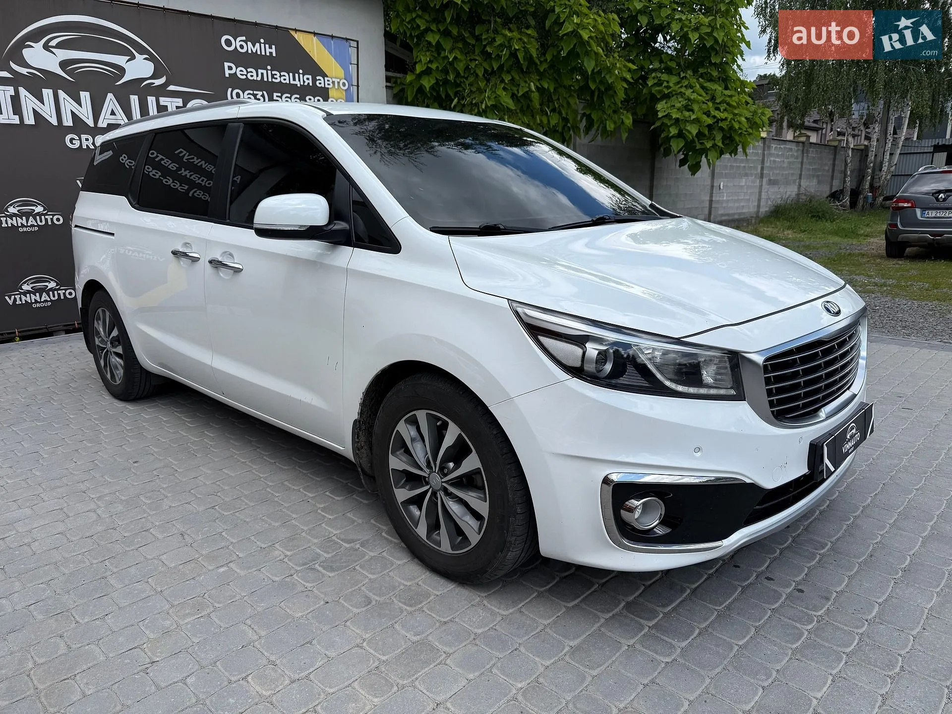 2017 Kia Carnival - мініатюра 9