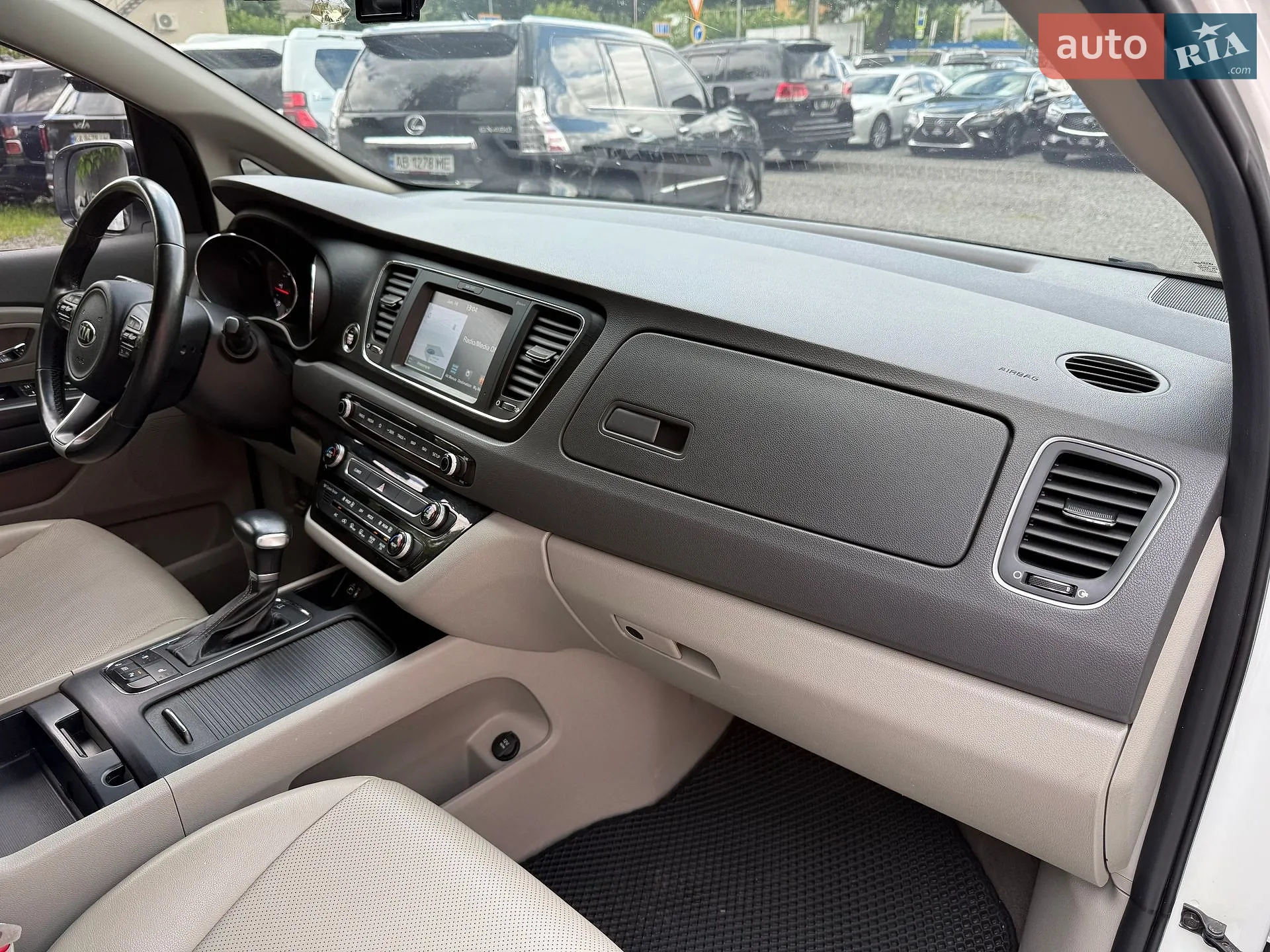 2017 Kia Carnival - мініатюра 58