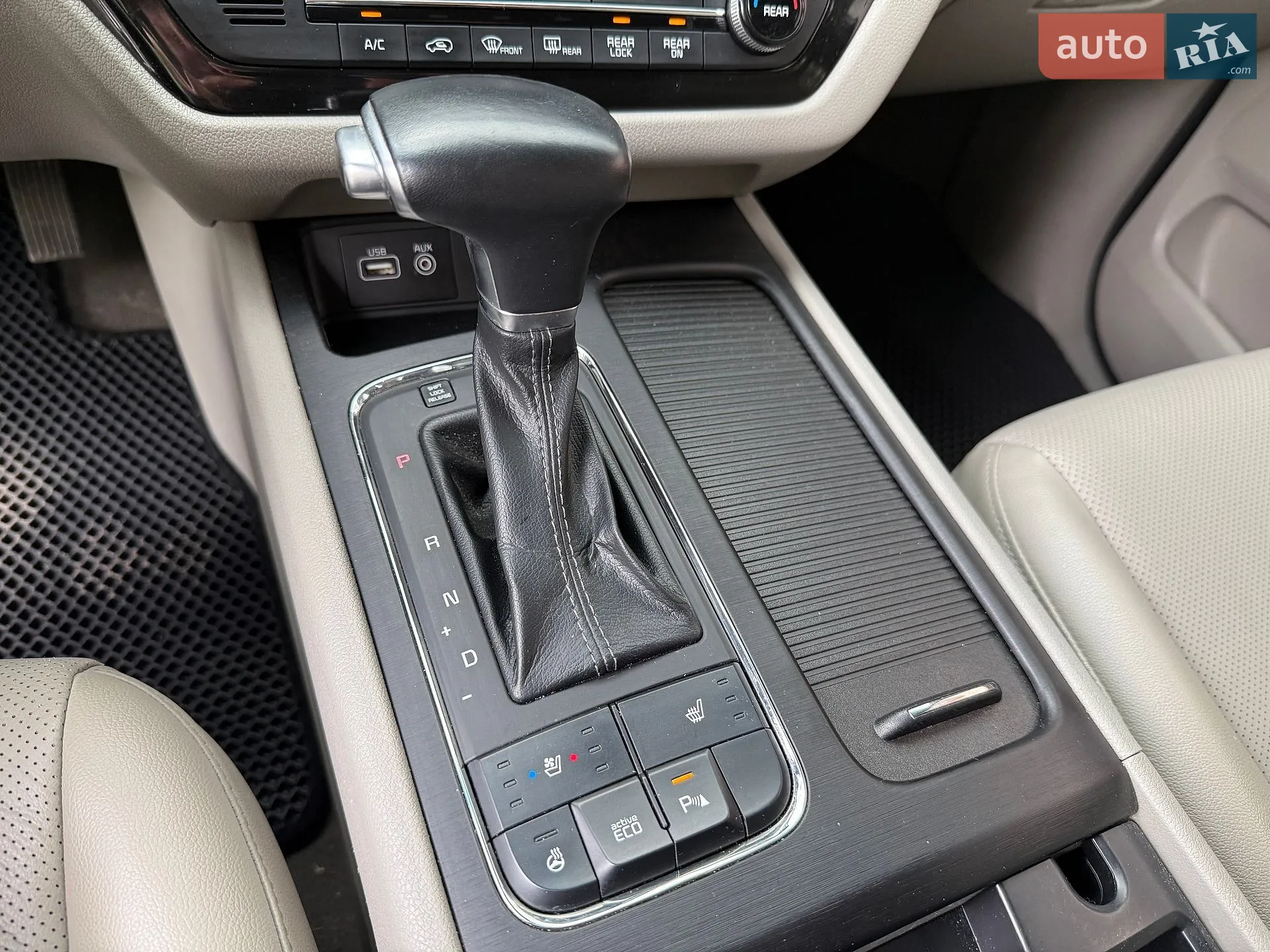 2017 Kia Carnival - мініатюра 70