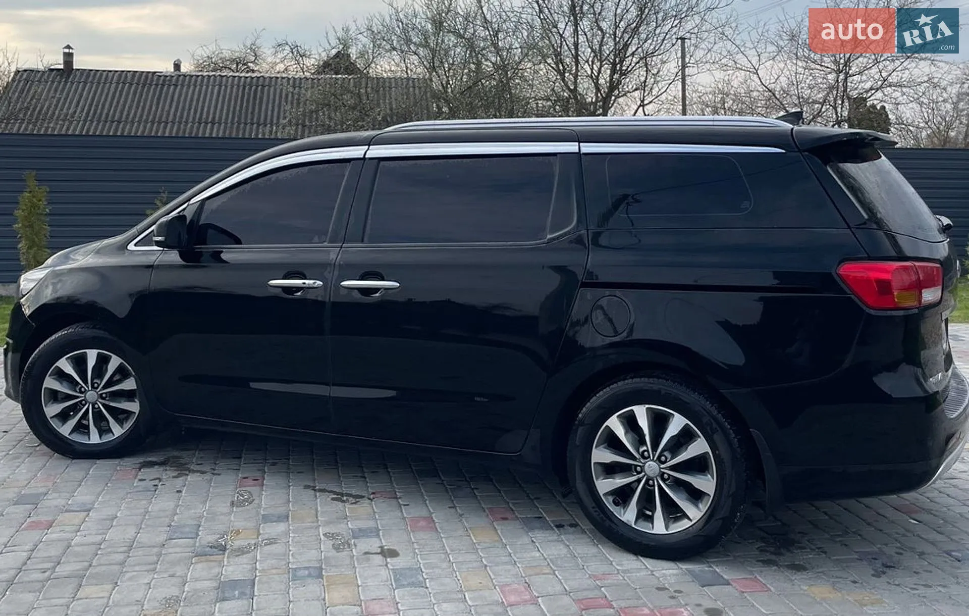2016 Kia Carnival - мініатюра 5
