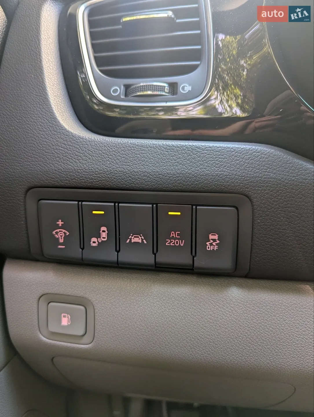 2015 Kia Carnival - мініатюра 17