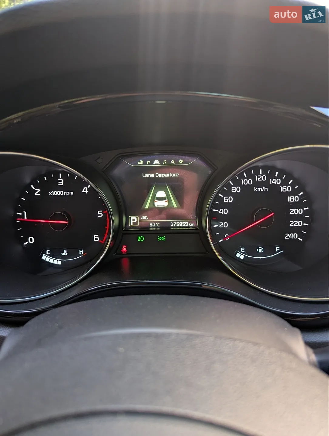 2015 Kia Carnival - мініатюра 21