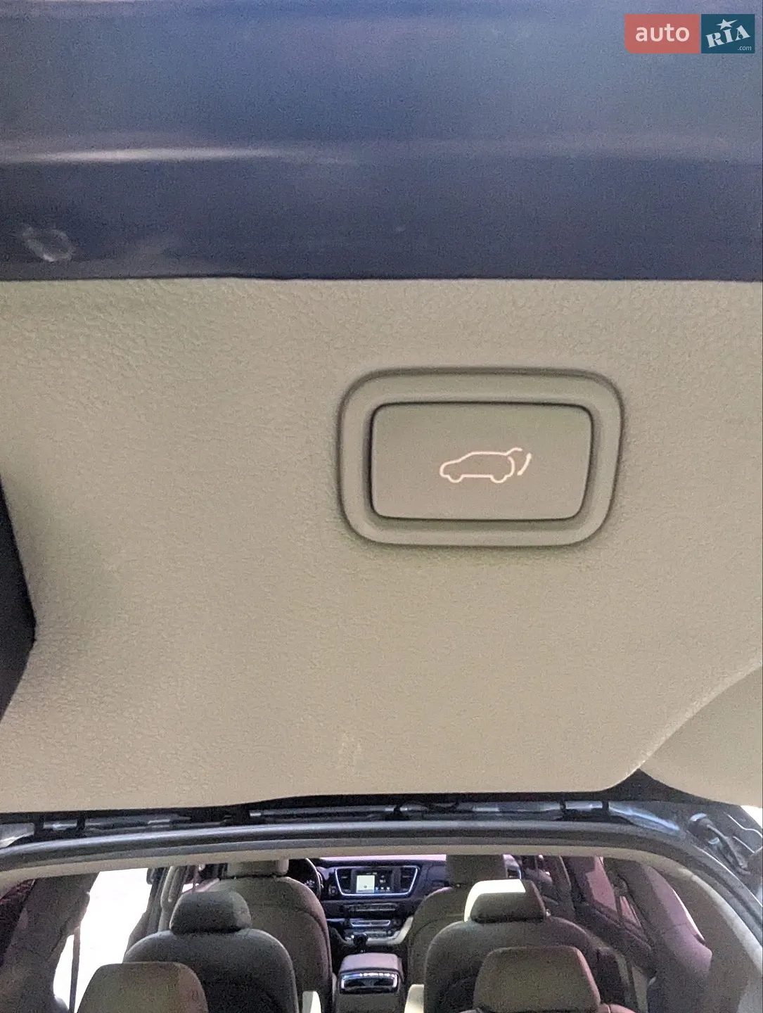 2015 Kia Carnival - мініатюра 36