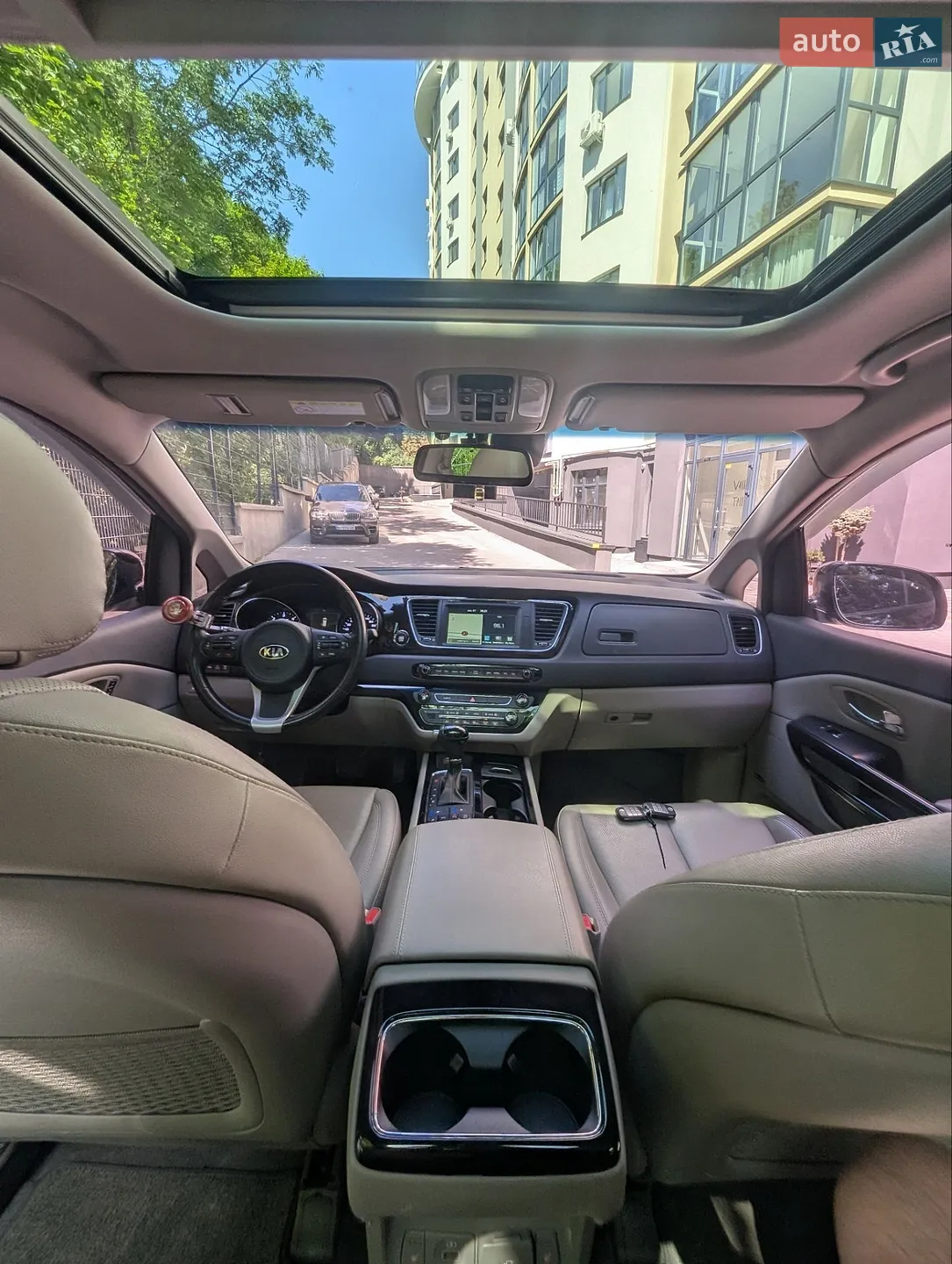2015 Kia Carnival - мініатюра 44