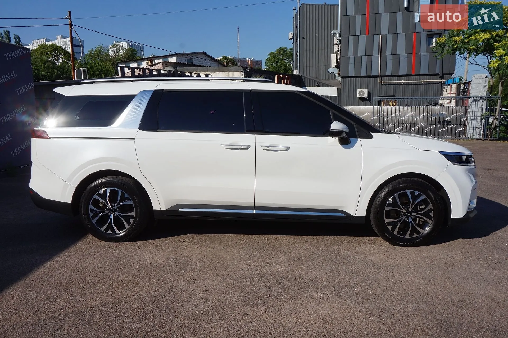 2020 Kia Carnival - мініатюра 5