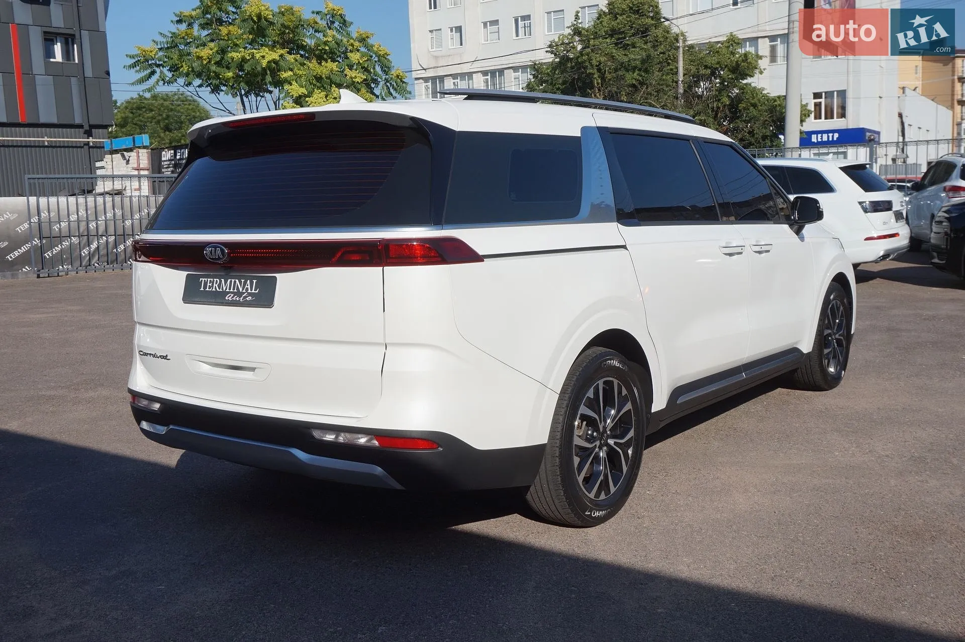 2020 Kia Carnival - мініатюра 6
