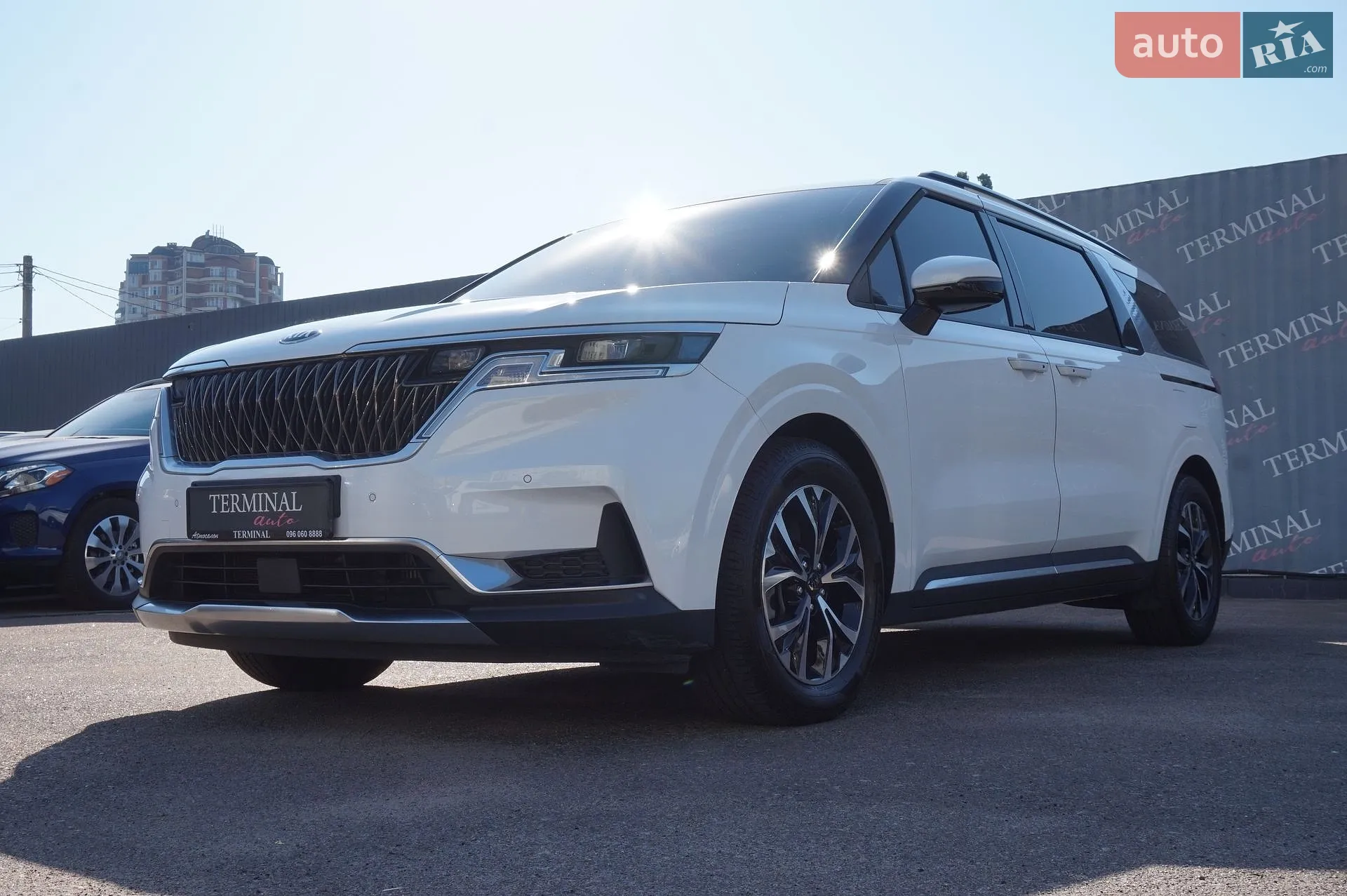 2020 Kia Carnival - мініатюра 10