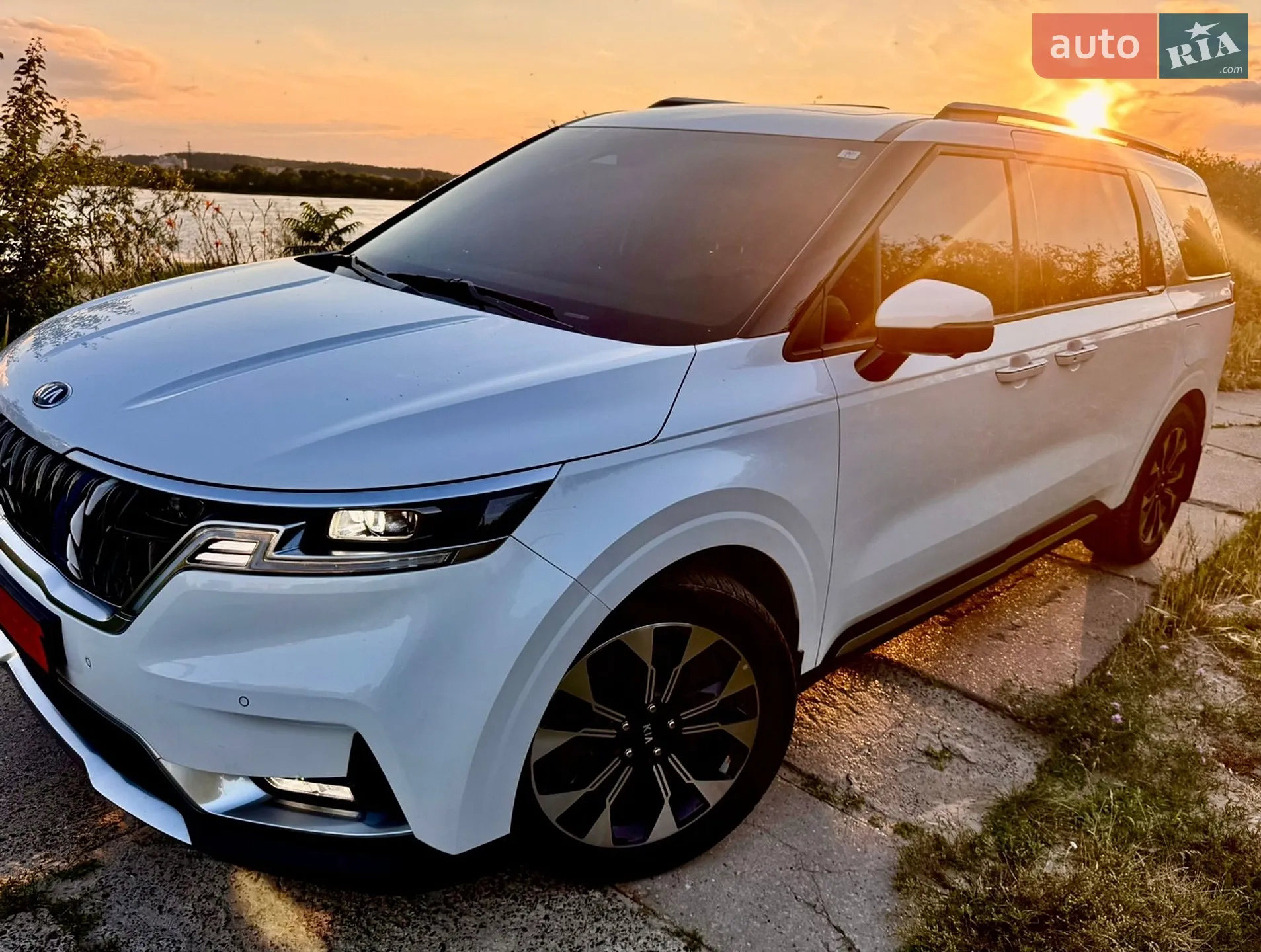 2021 Kia Carnival - фото 1