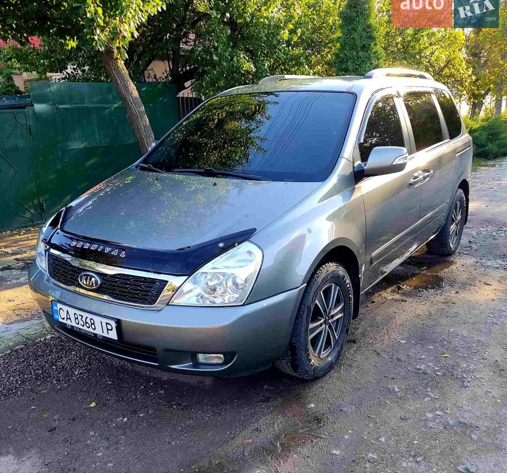 2010 Kia Carnival - мініатюра 11