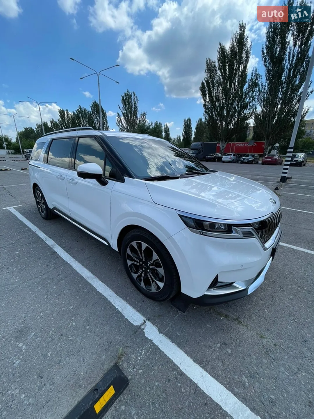 2020 Kia Carnival - мініатюра 2