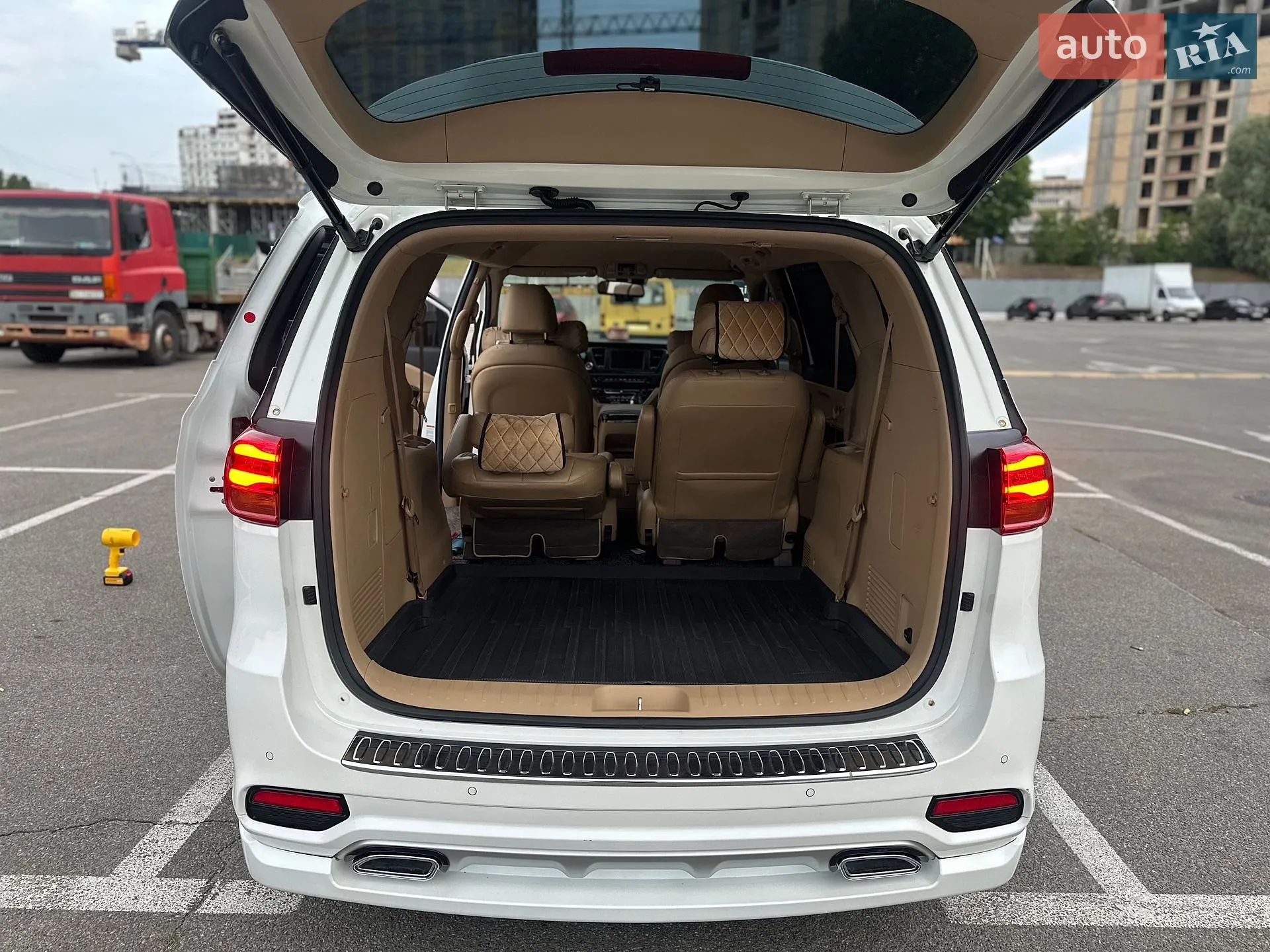 2019 Kia Carnival - мініатюра 13
