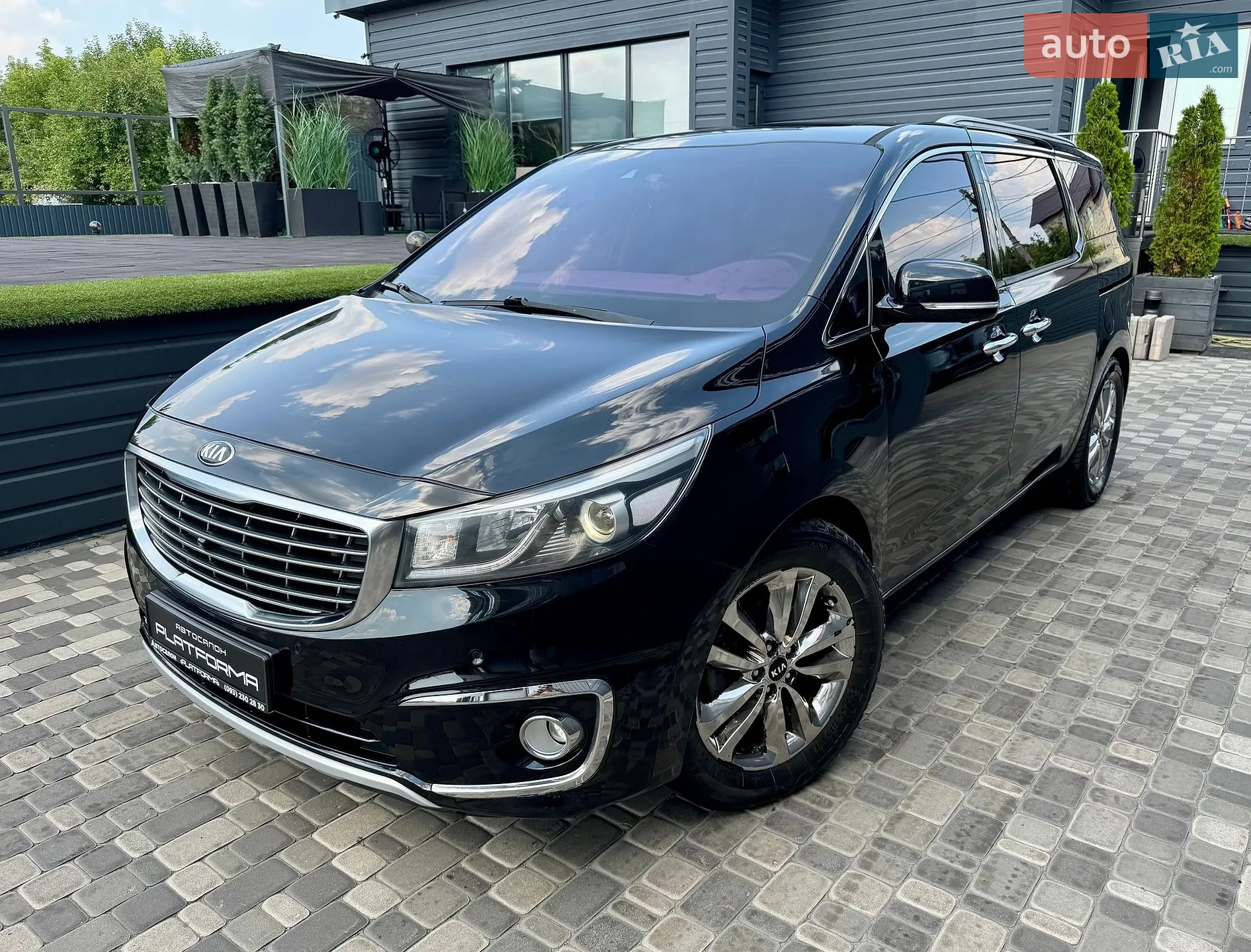 2014 Kia Carnival - мініатюра 6