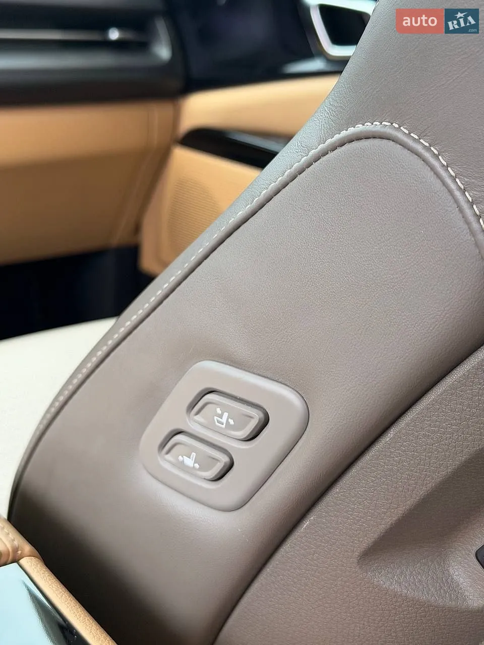 2021 Kia Carnival - мініатюра 26