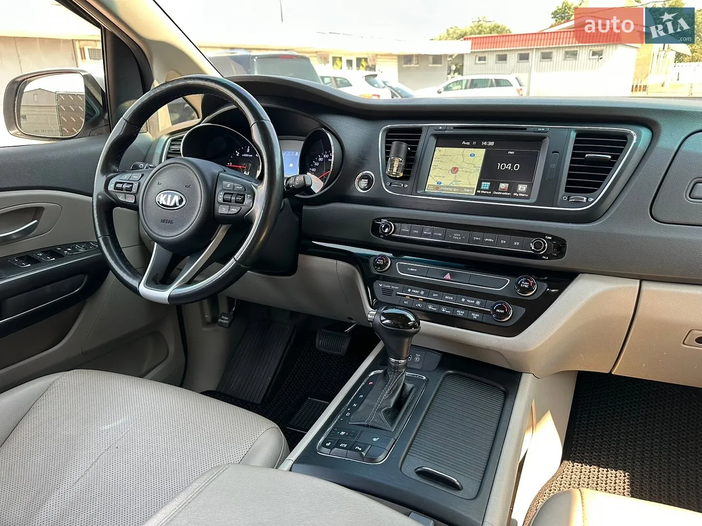 2016 Kia Carnival - мініатюра 33