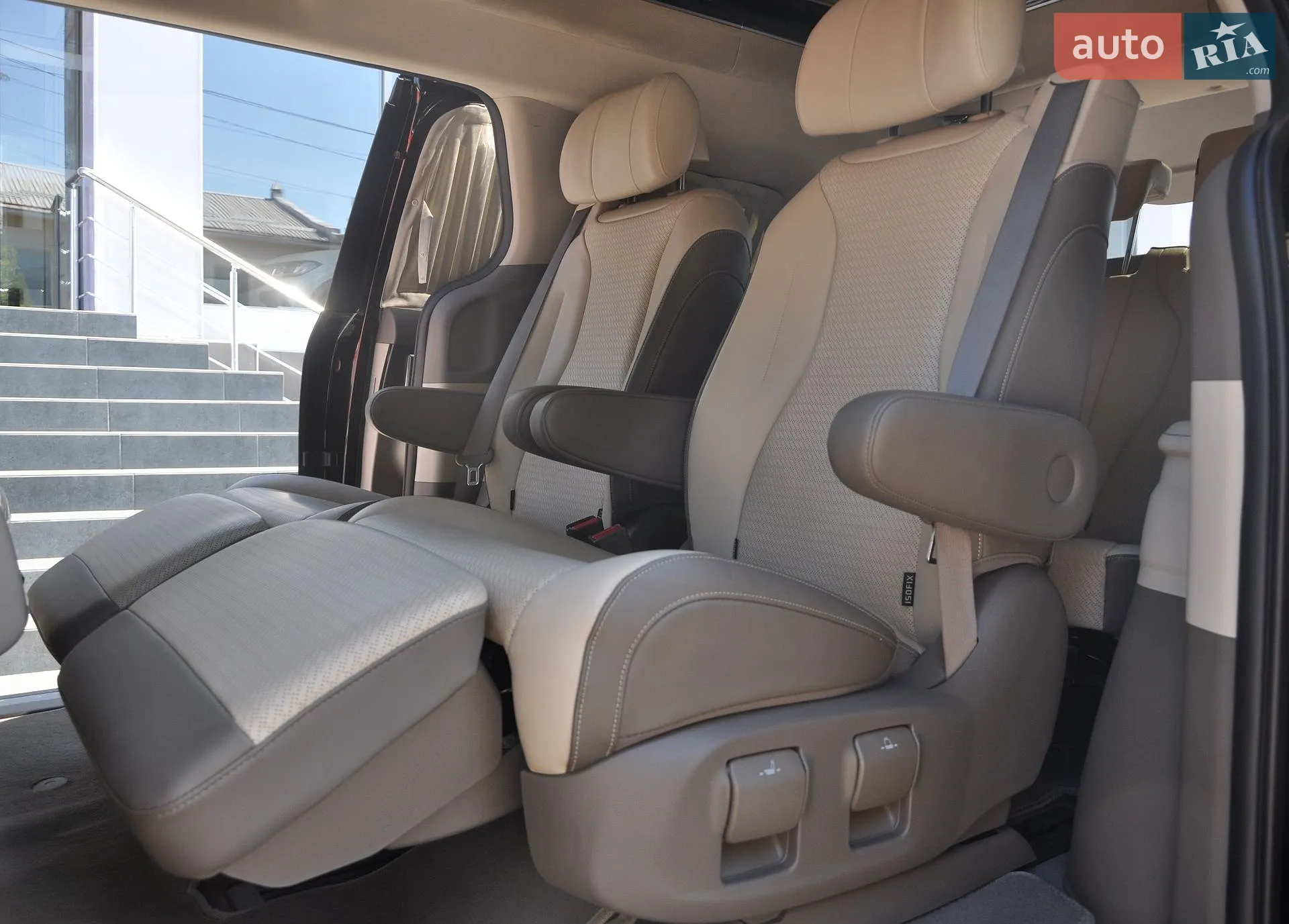 2021 Kia Carnival - мініатюра 26