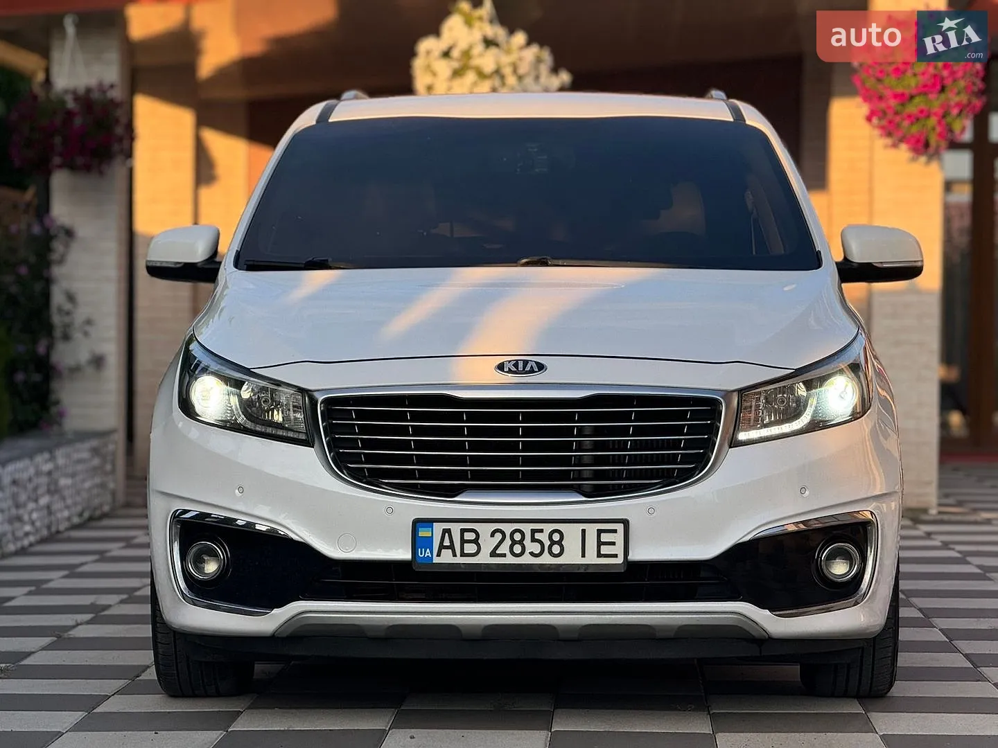 2017 Kia Carnival - мініатюра 6