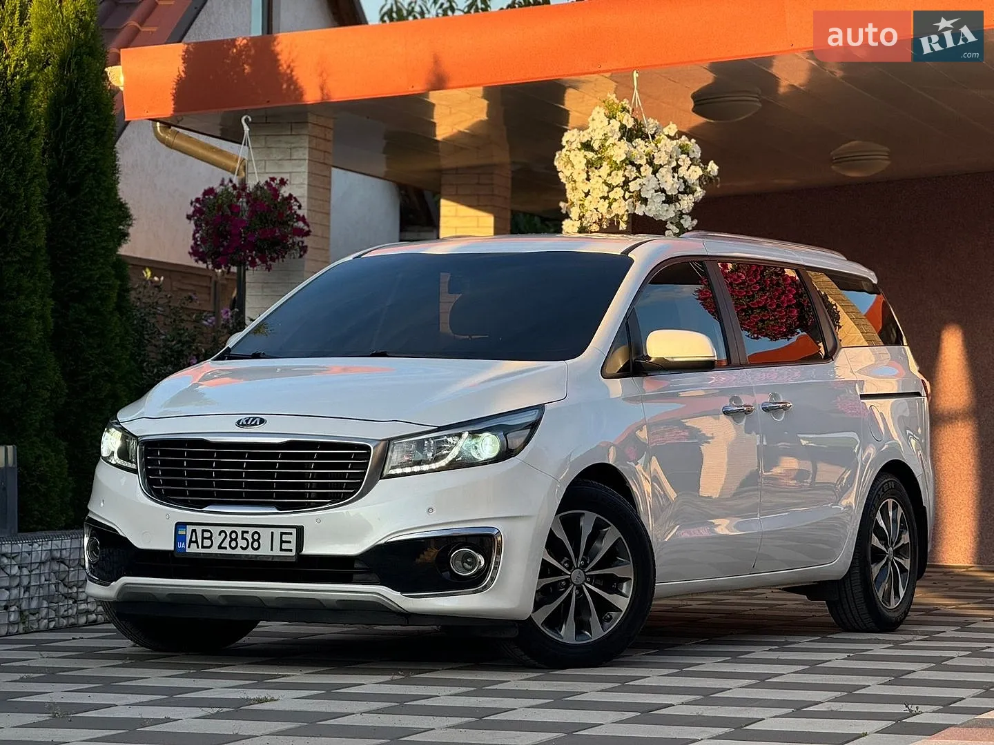 2017 Kia Carnival - мініатюра 4