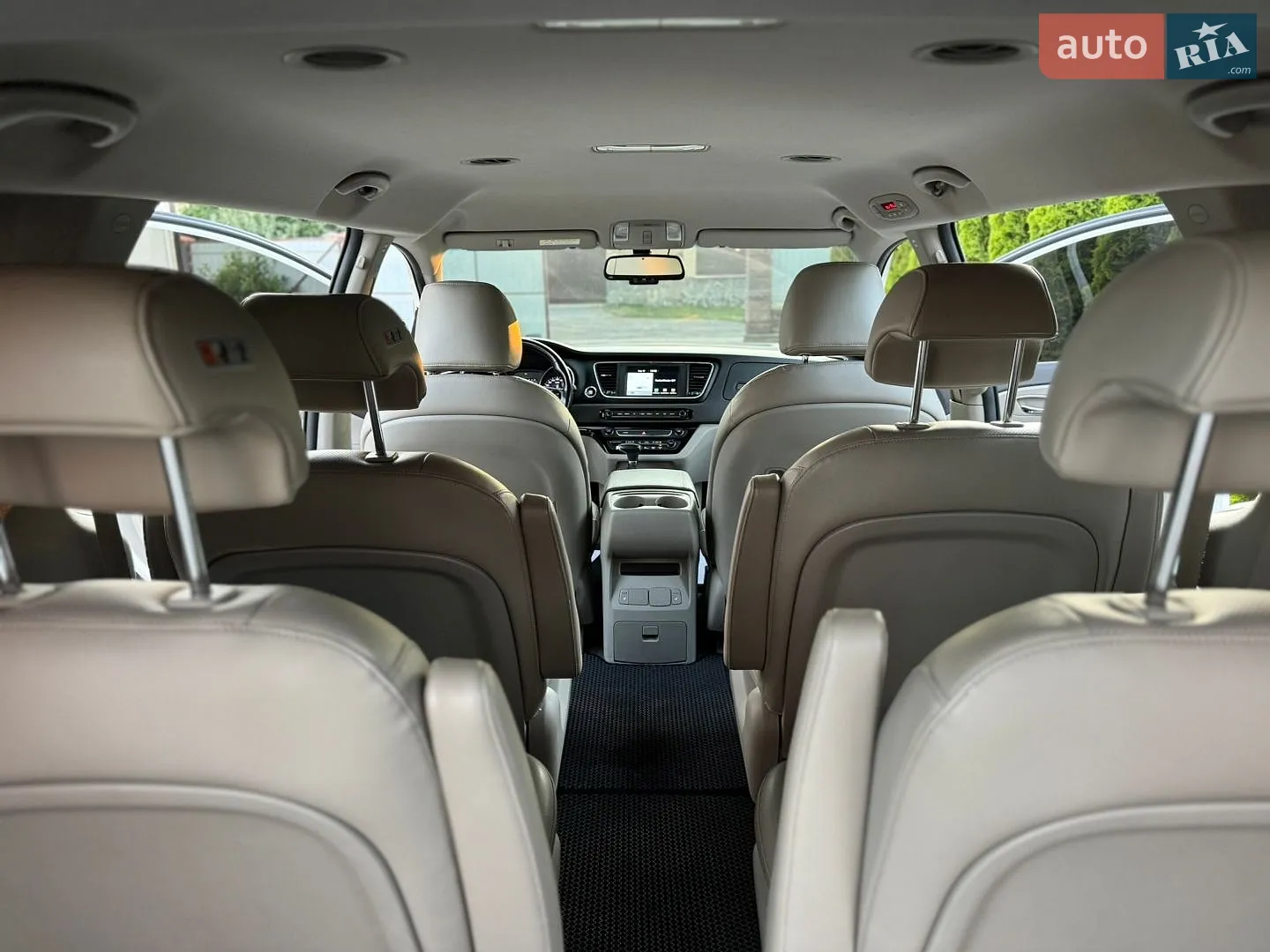 2017 Kia Carnival - мініатюра 17