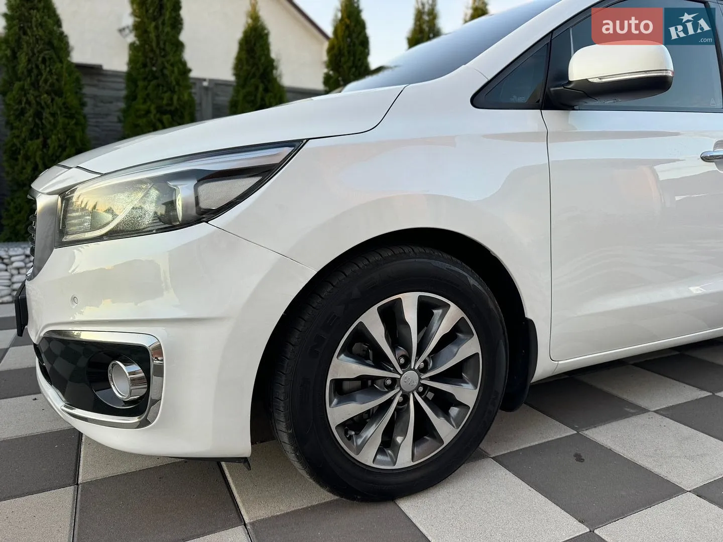 2017 Kia Carnival - мініатюра 49