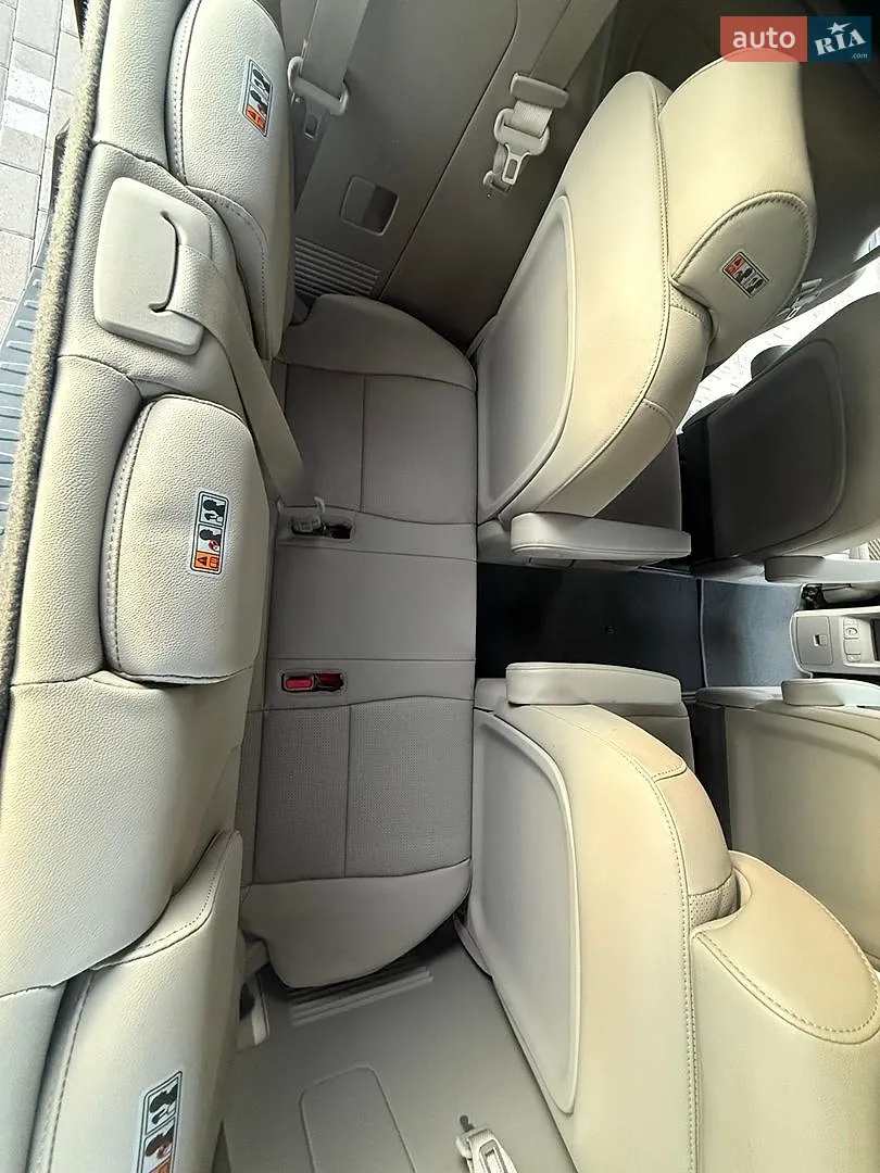 2018 Kia Carnival - мініатюра 33