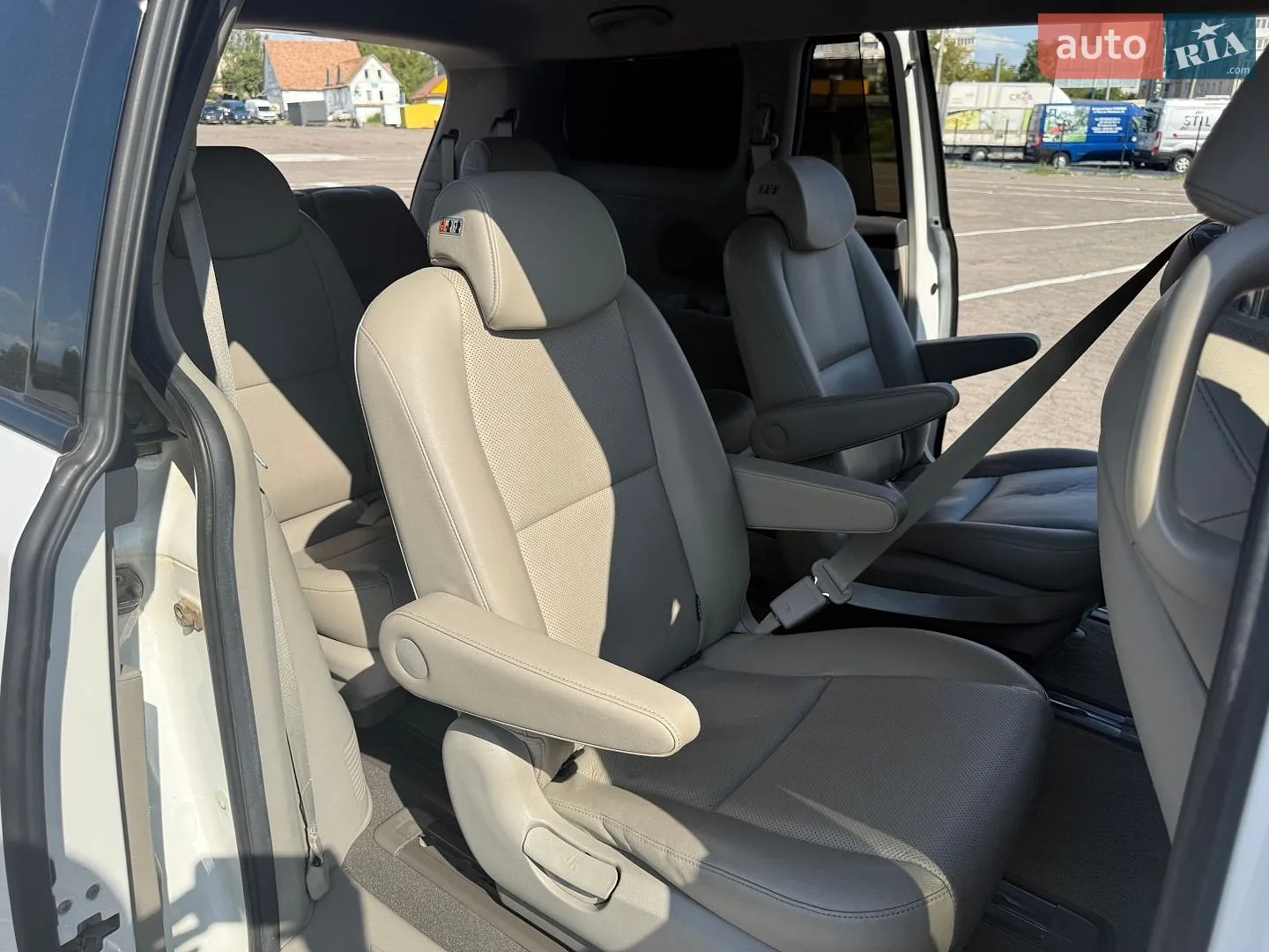 2018 Kia Carnival - мініатюра 47